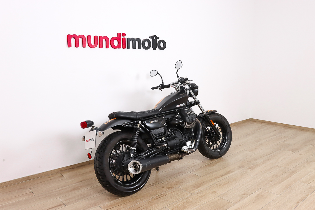MOTO GUZZI V9 BobberMOTO GUZZI2 MOTO GUZZI V9 BobberMOTO GUZZI2