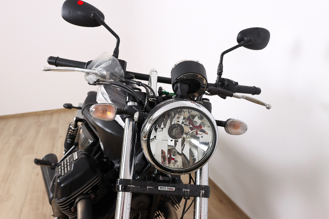 MOTO GUZZI V9 BobberMOTO GUZZI3 MOTO GUZZI V9 BobberMOTO GUZZI3