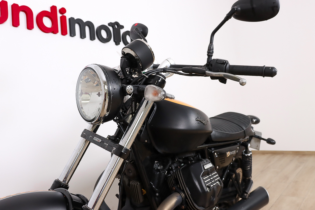 MOTO GUZZI V9 BobberMOTO GUZZI11 MOTO GUZZI V9 BobberMOTO GUZZI11