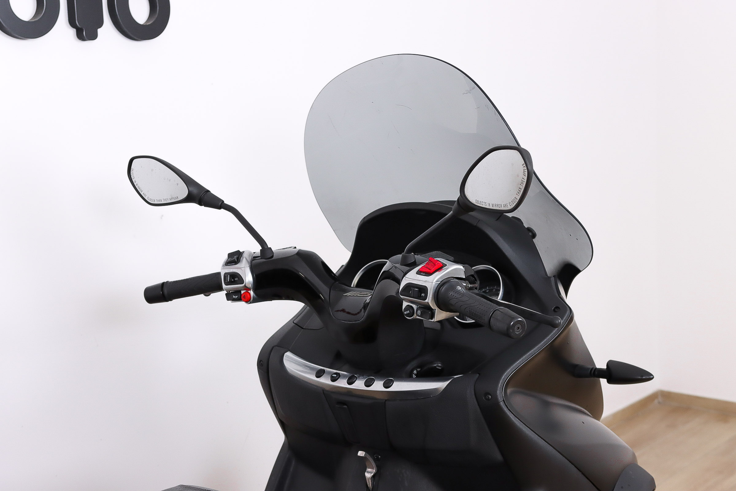 PIAGGIO MP3 LT 500 SportPIAGGIO7 PIAGGIO MP3 LT 500 SportPIAGGIO7