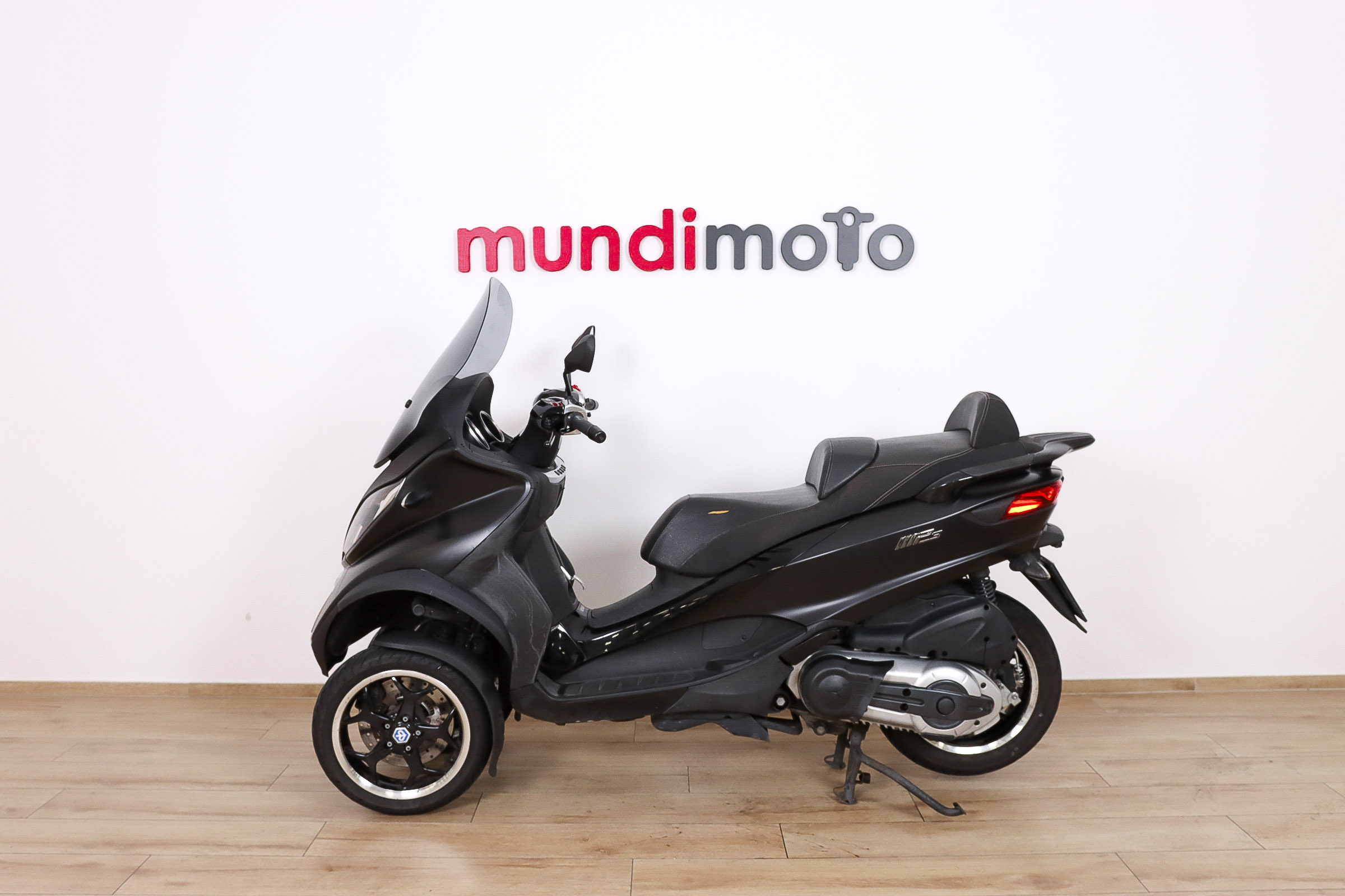 PIAGGIO MP3 LT 500 SportPIAGGIO8 PIAGGIO MP3 LT 500 SportPIAGGIO8