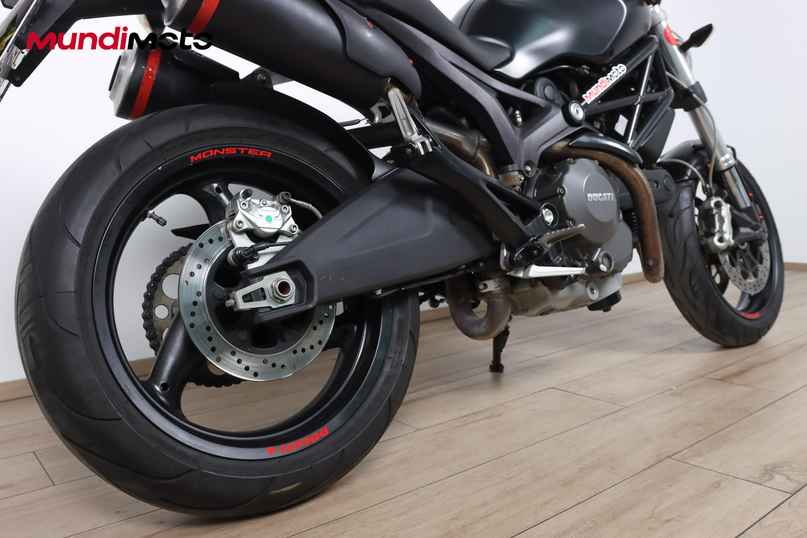 DUCATI MONSTER 696DUCATI3 DUCATI MONSTER 696DUCATI3