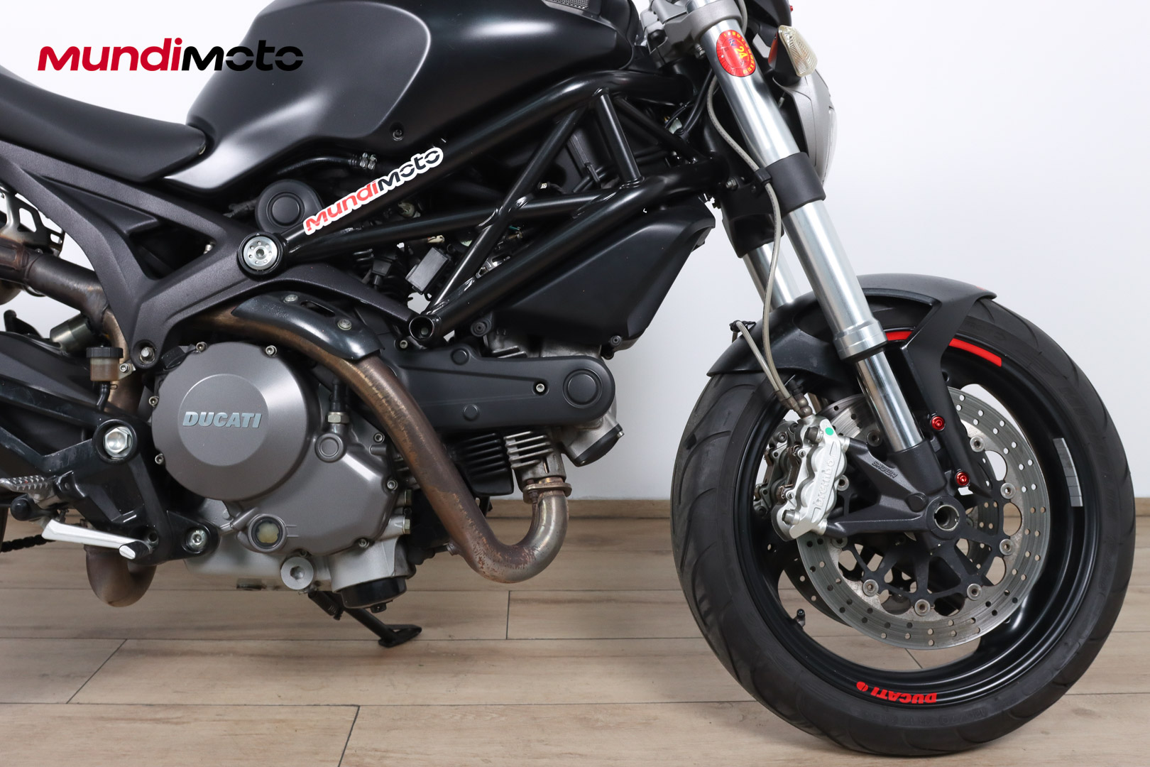 DUCATI MONSTER 696DUCATI4 DUCATI MONSTER 696DUCATI4