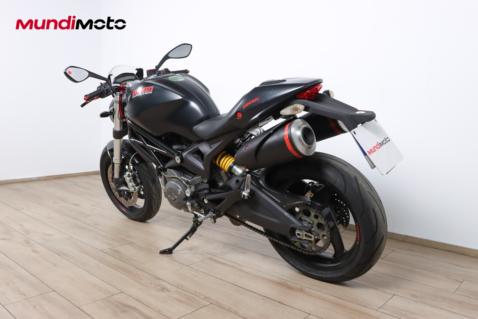 DUCATI MONSTER 696DUCATI8 DUCATI MONSTER 696DUCATI8