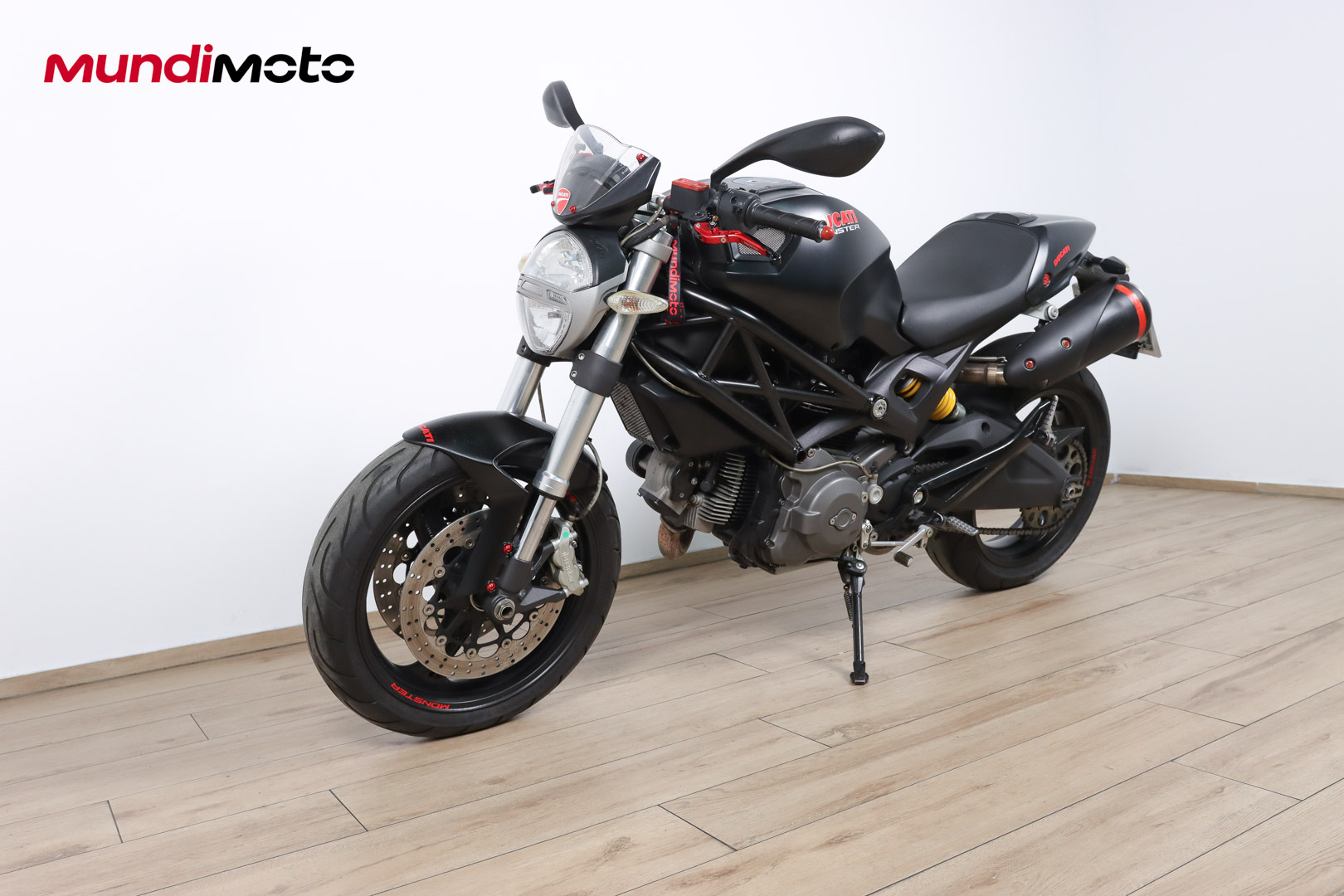 DUCATI MONSTER 696DUCATI9 DUCATI MONSTER 696DUCATI9