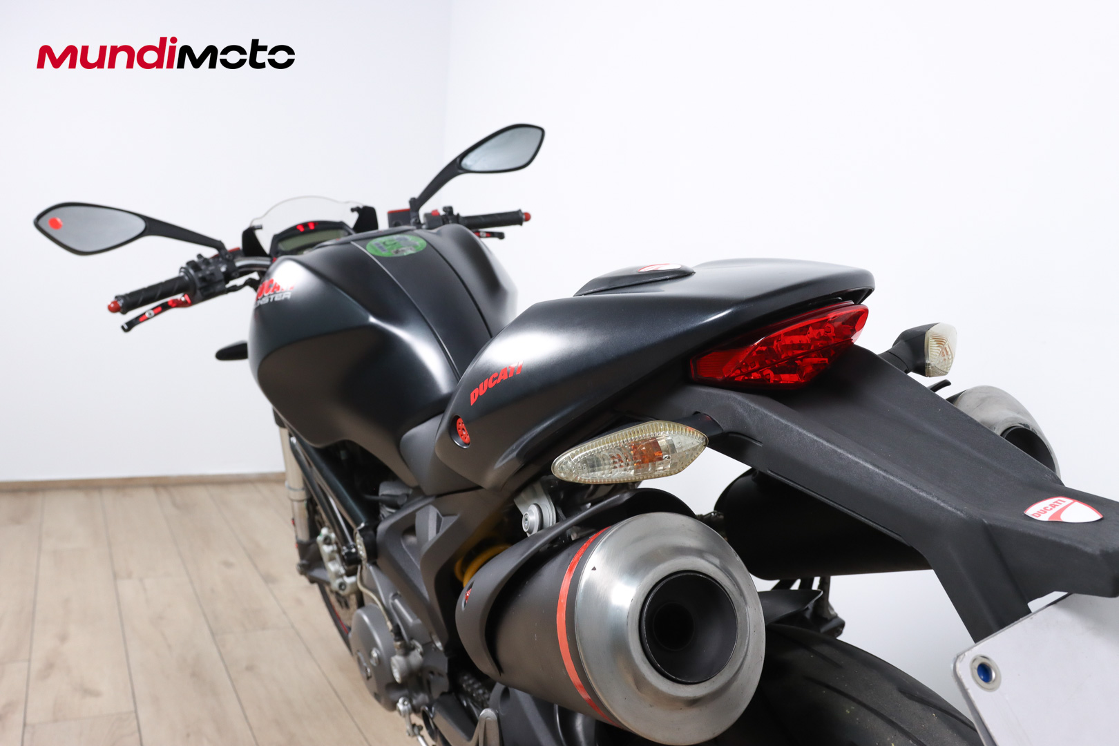 DUCATI MONSTER 696DUCATI11 DUCATI MONSTER 696DUCATI11