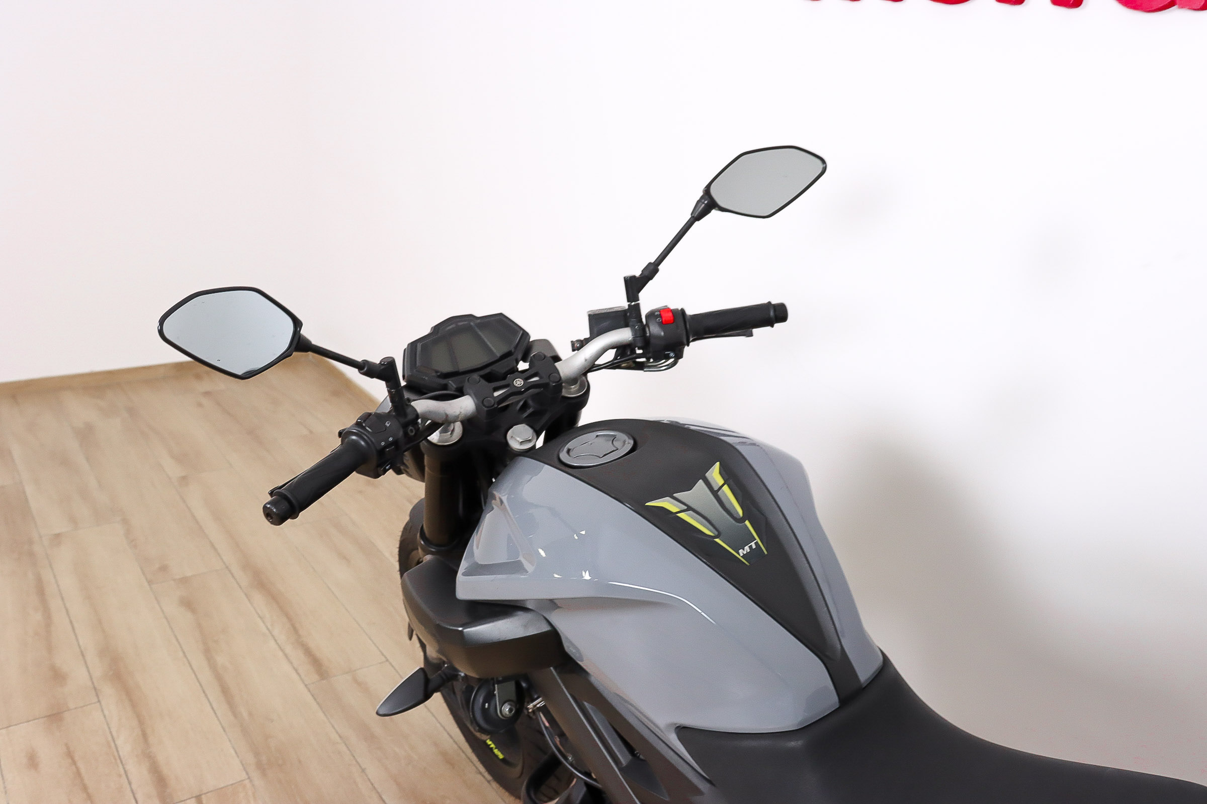 YAMAHA MT-125 promoYAMAHA10 YAMAHA MT-125 promoYAMAHA10