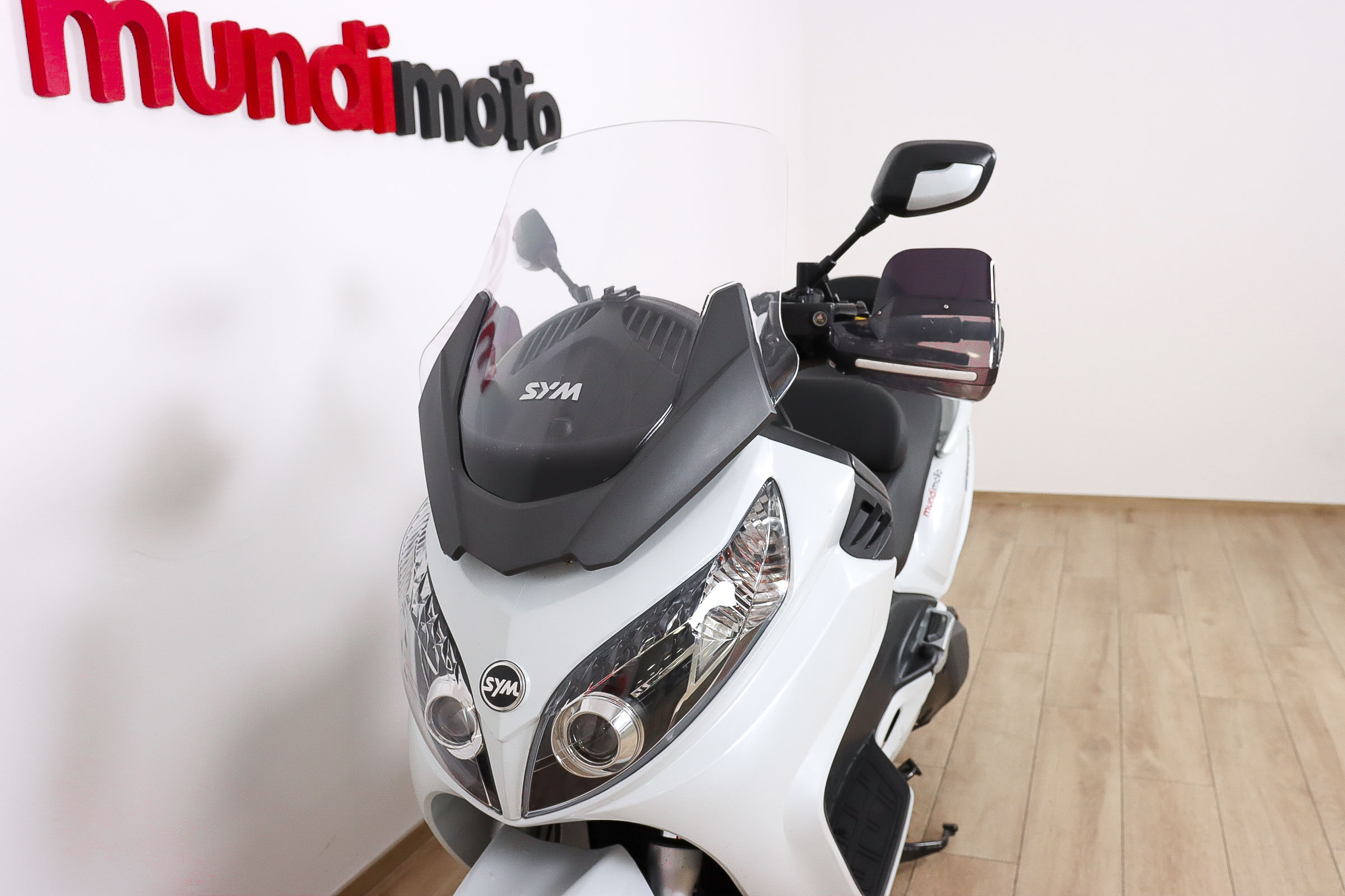 SYM Maxsym 600i ABS promoSYM13 SYM Maxsym 600i ABS promoSYM13