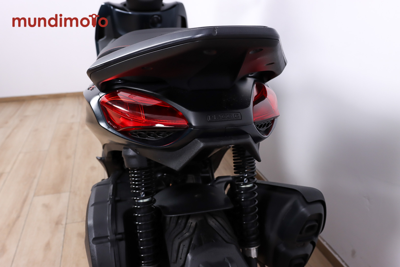 PIAGGIO Beverly 400 HPEPIAGGIO8 PIAGGIO Beverly 400 HPEPIAGGIO8