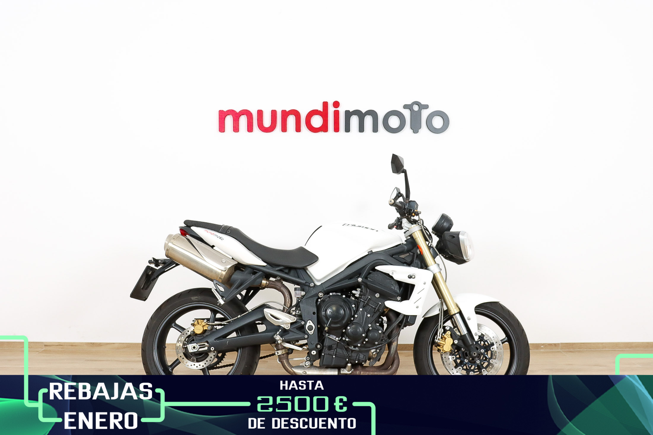 TRIUMPH STREET TRIPLE promoTRIUMPH0 TRIUMPH STREET TRIPLE promoTRIUMPH0