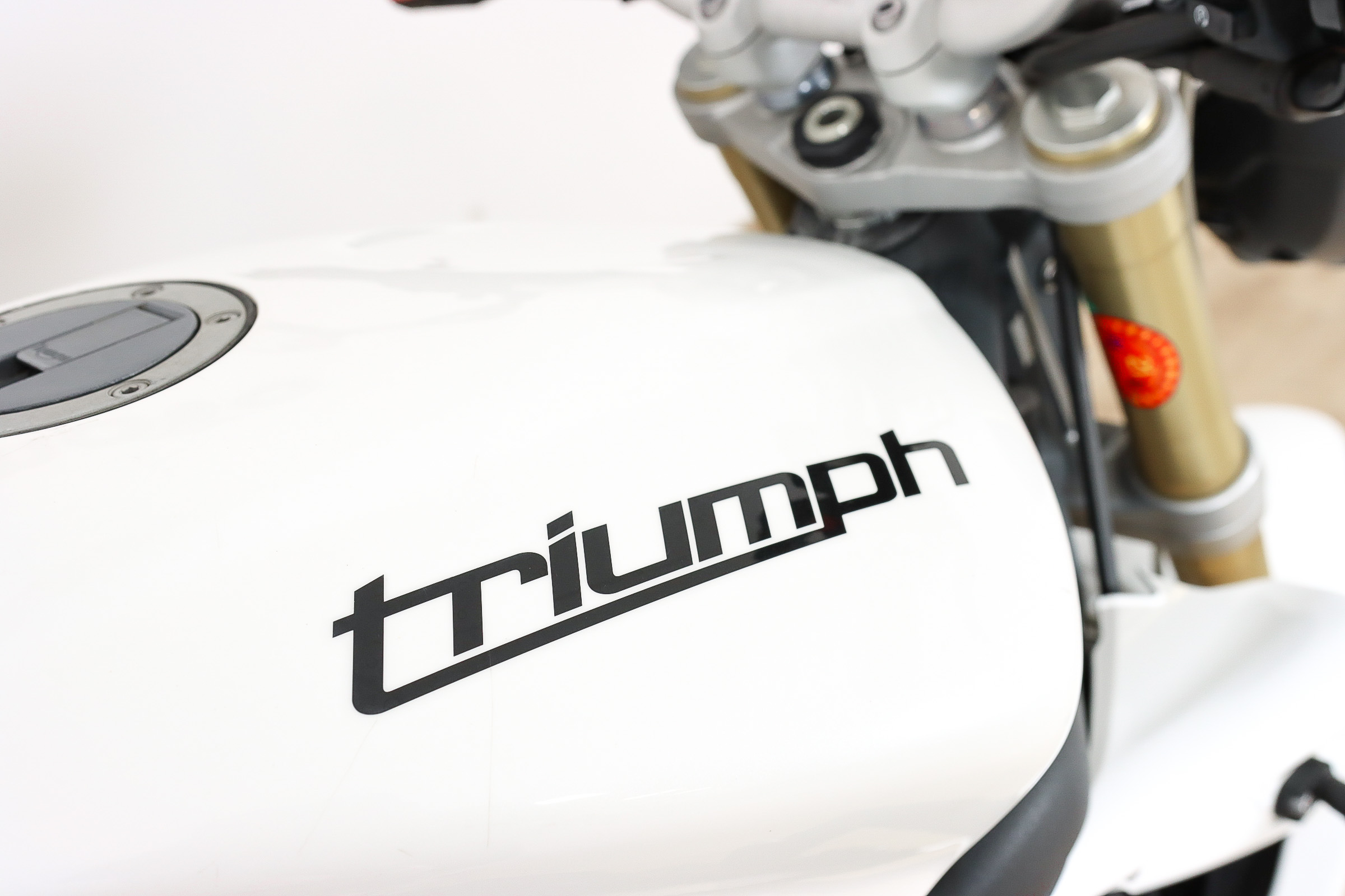 TRIUMPH STREET TRIPLE promoTRIUMPH5 TRIUMPH STREET TRIPLE promoTRIUMPH5