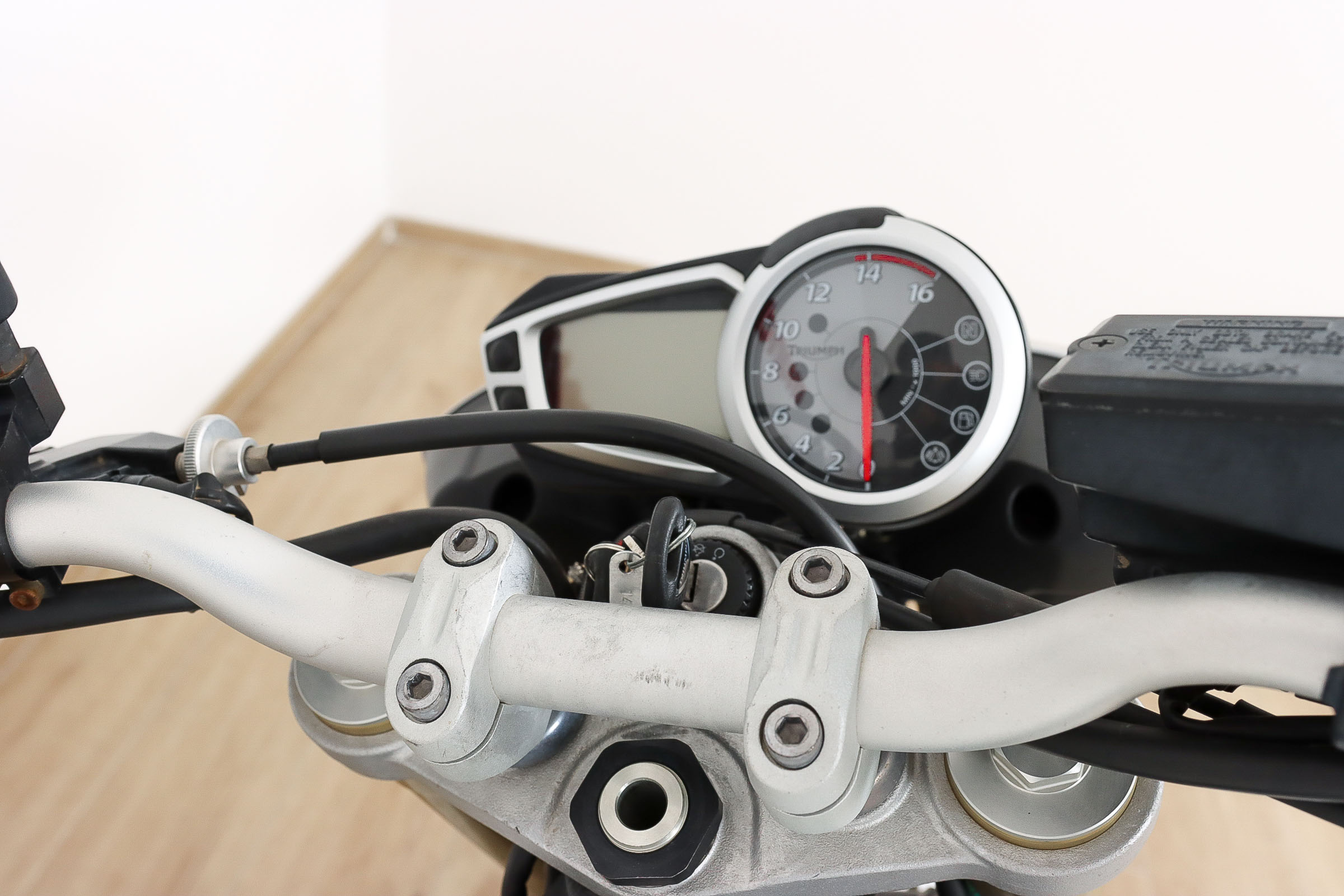 TRIUMPH STREET TRIPLE promoTRIUMPH6 TRIUMPH STREET TRIPLE promoTRIUMPH6