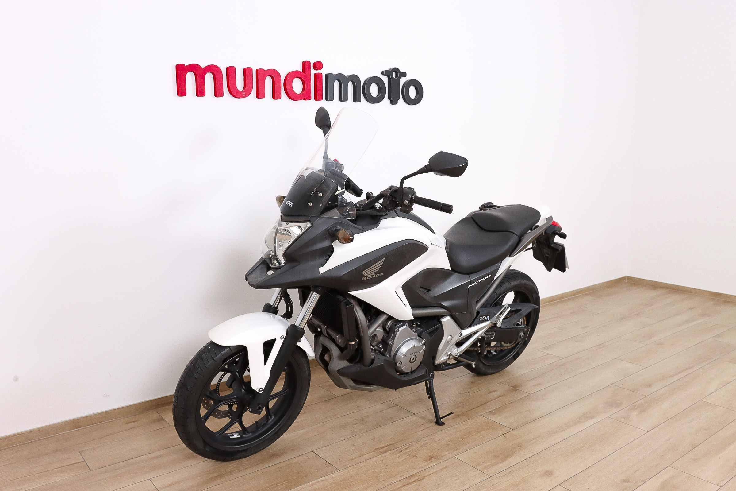 HONDA NC 700 XHONDA8 HONDA NC 700 XHONDA8