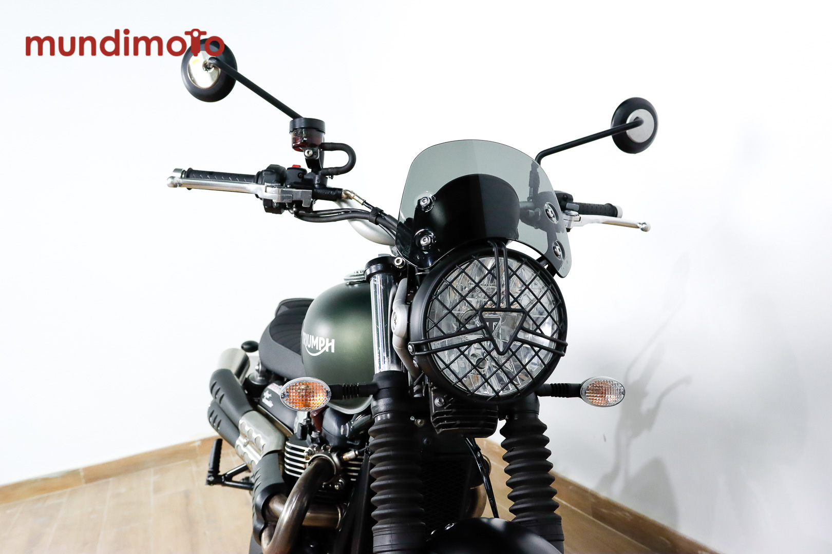 TRIUMPH Street ScramblerTRIUMPH4 TRIUMPH Street ScramblerTRIUMPH4