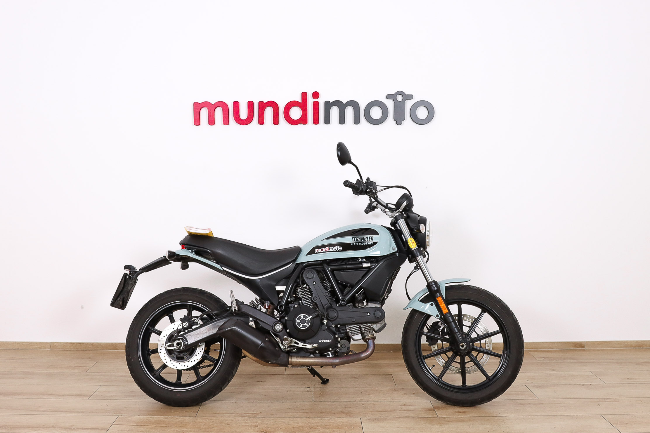 DUCATI Scrambler Sixty2DUCATI0 DUCATI Scrambler Sixty2DUCATI0