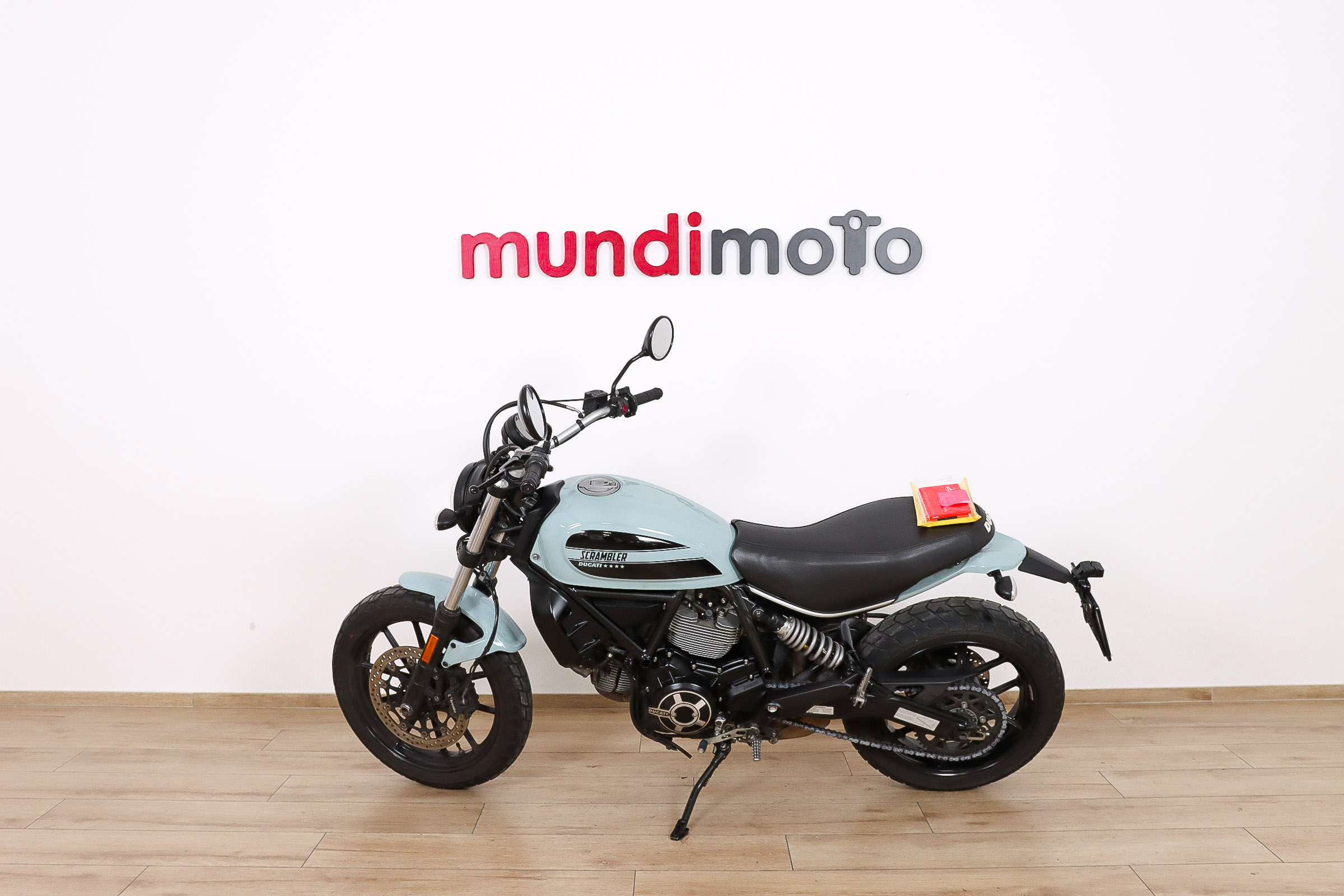 DUCATI Scrambler Sixty2DUCATI7 DUCATI Scrambler Sixty2DUCATI7