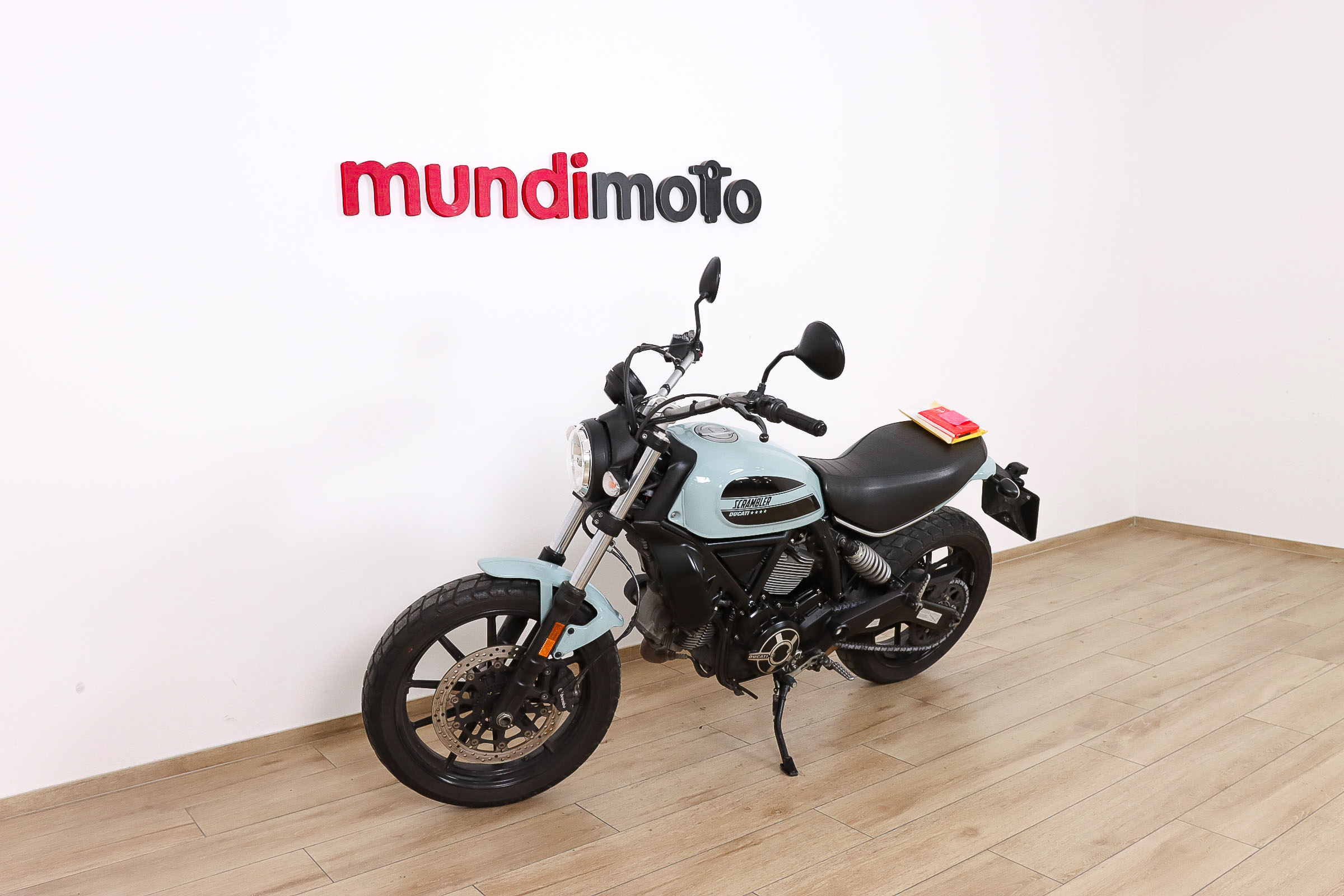 DUCATI Scrambler Sixty2DUCATI9 DUCATI Scrambler Sixty2DUCATI9
