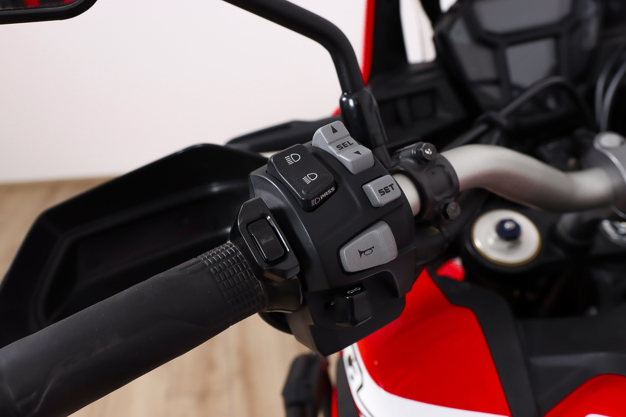 HONDA CRF1000L Africa TwinHONDA12 HONDA CRF1000L Africa TwinHONDA12
