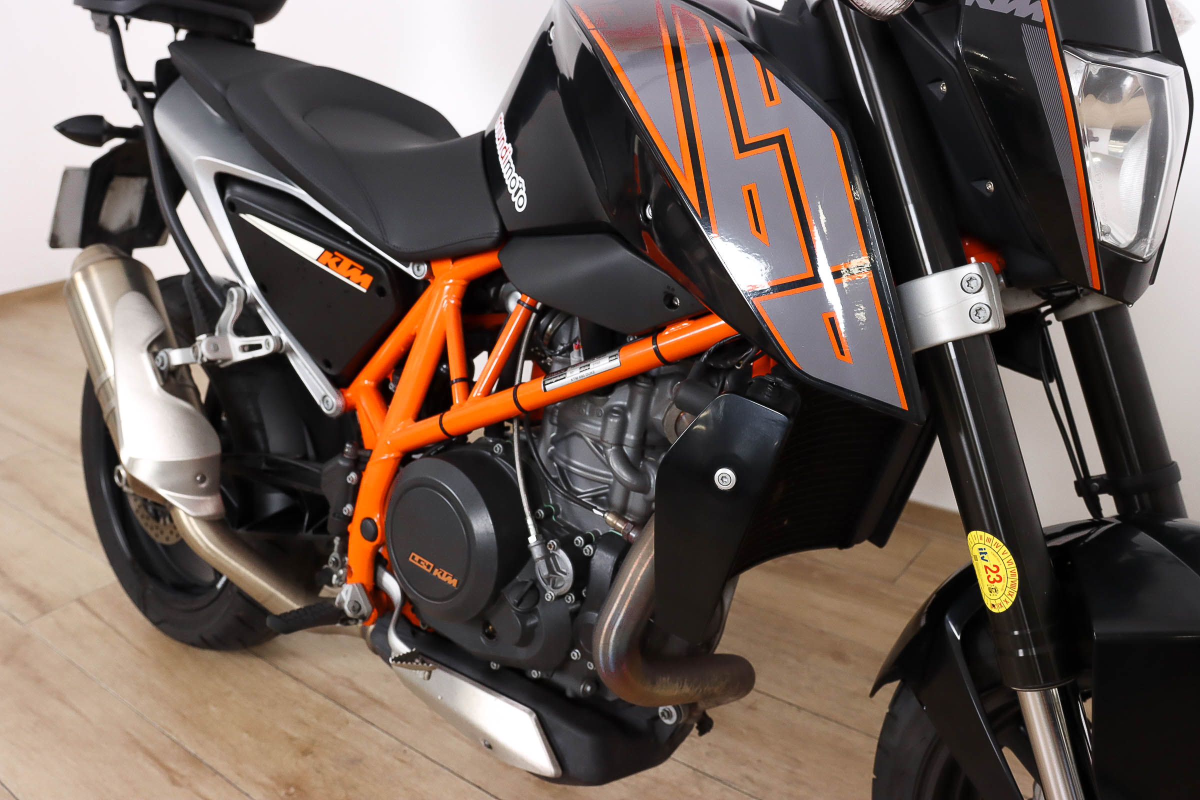 KTM 690 DUKEKTM3 KTM 690 DUKEKTM3