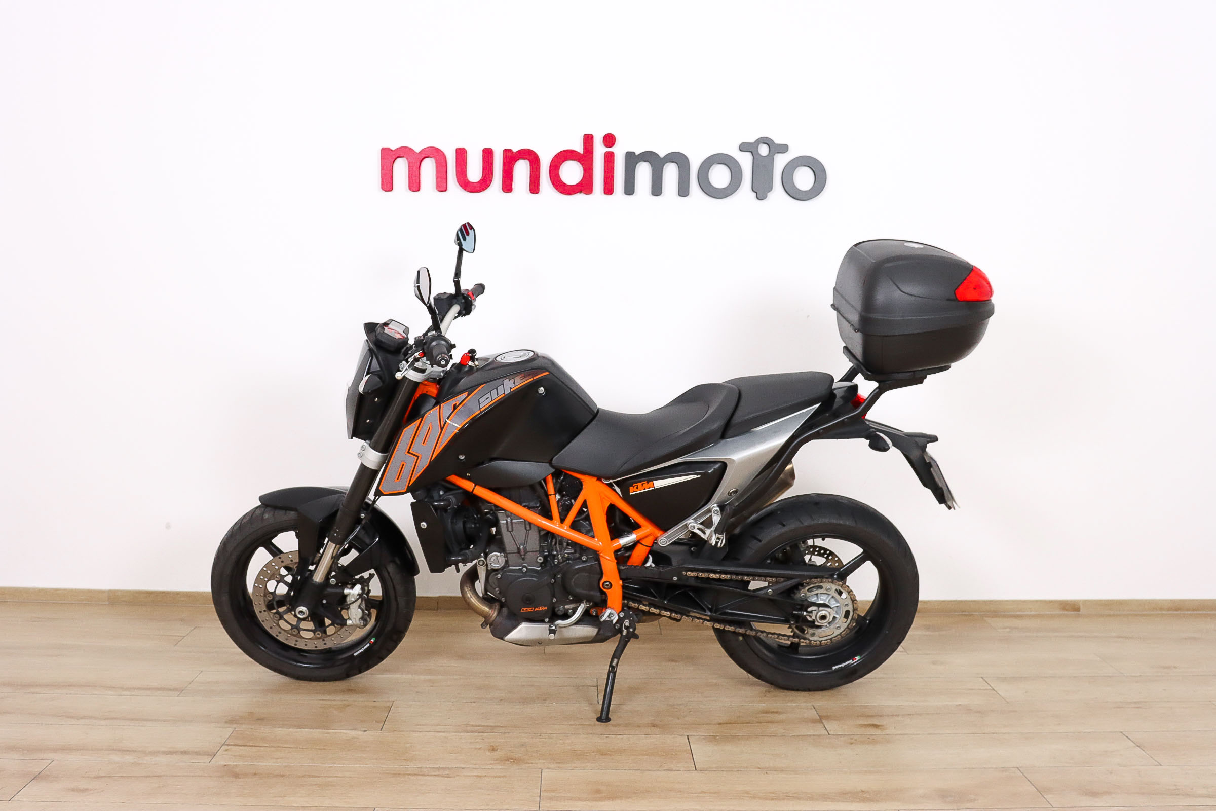 KTM 690 DUKEKTM6 KTM 690 DUKEKTM6