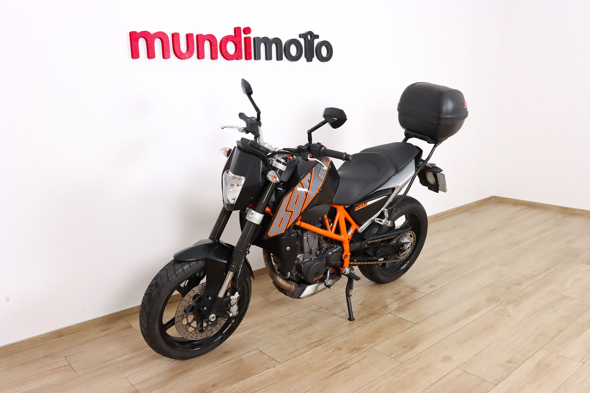 KTM 690 DUKEKTM7 KTM 690 DUKEKTM7