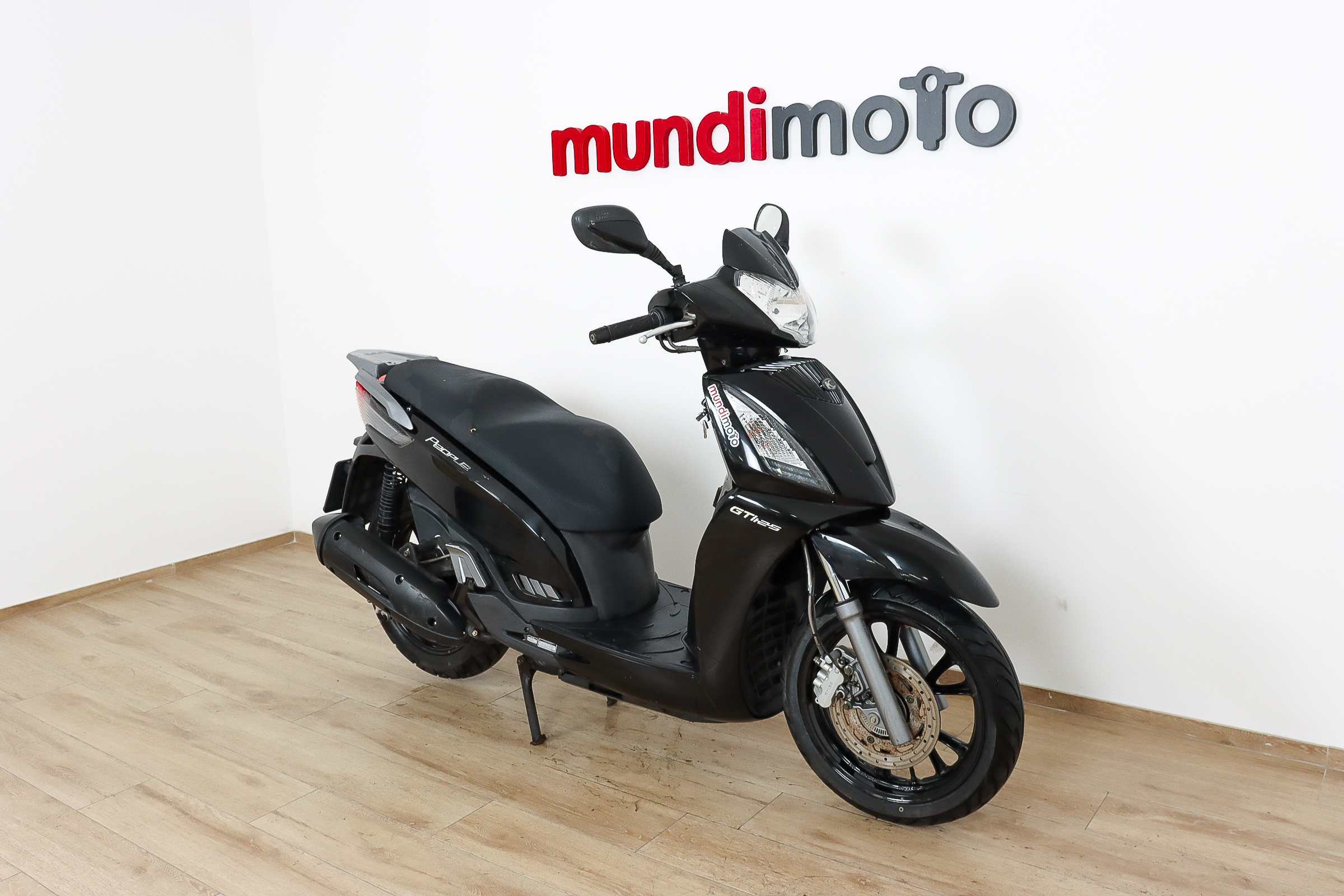 KYMCO People 125 GTiKYMCO2 KYMCO People 125 GTiKYMCO2