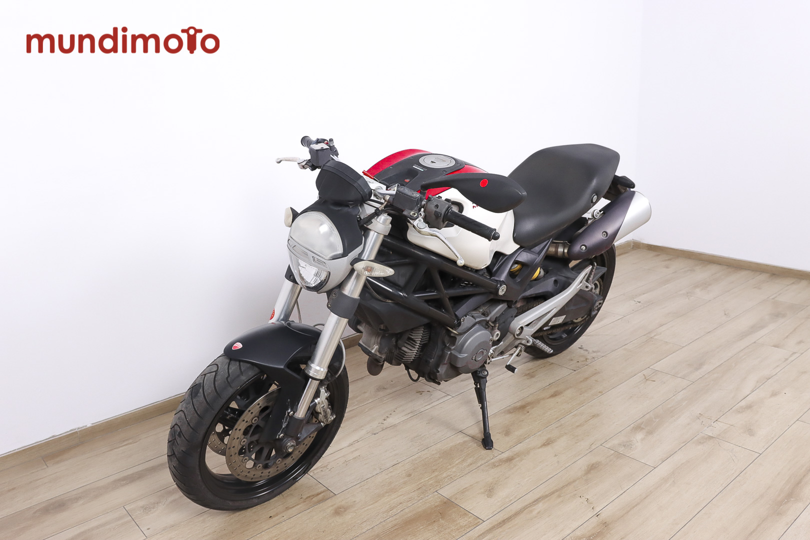 DUCATI MONSTER 696DUCATI7 DUCATI MONSTER 696DUCATI7