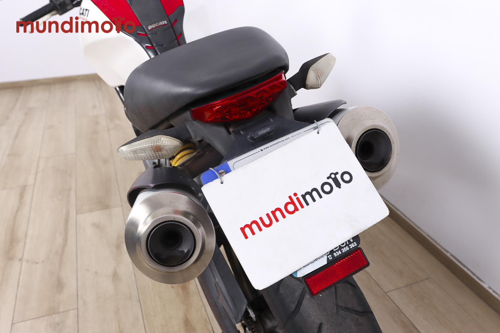 DUCATI MONSTER 696DUCATI8 DUCATI MONSTER 696DUCATI8
