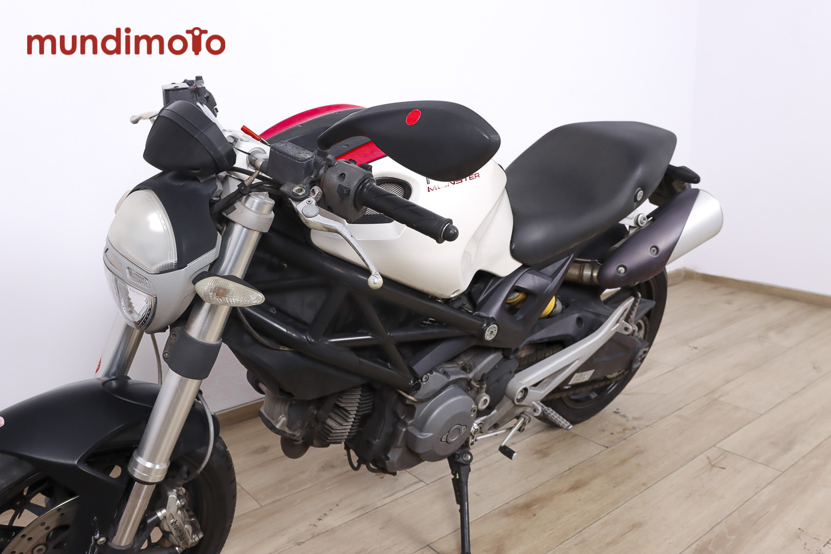 DUCATI MONSTER 696DUCATI11 DUCATI MONSTER 696DUCATI11