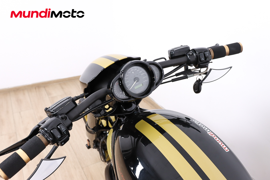 HARLEY DAVIDSON VRSC V-RodHARLEY DAVIDSON11 HARLEY DAVIDSON VRSC V-RodHARLEY DAVIDSON11