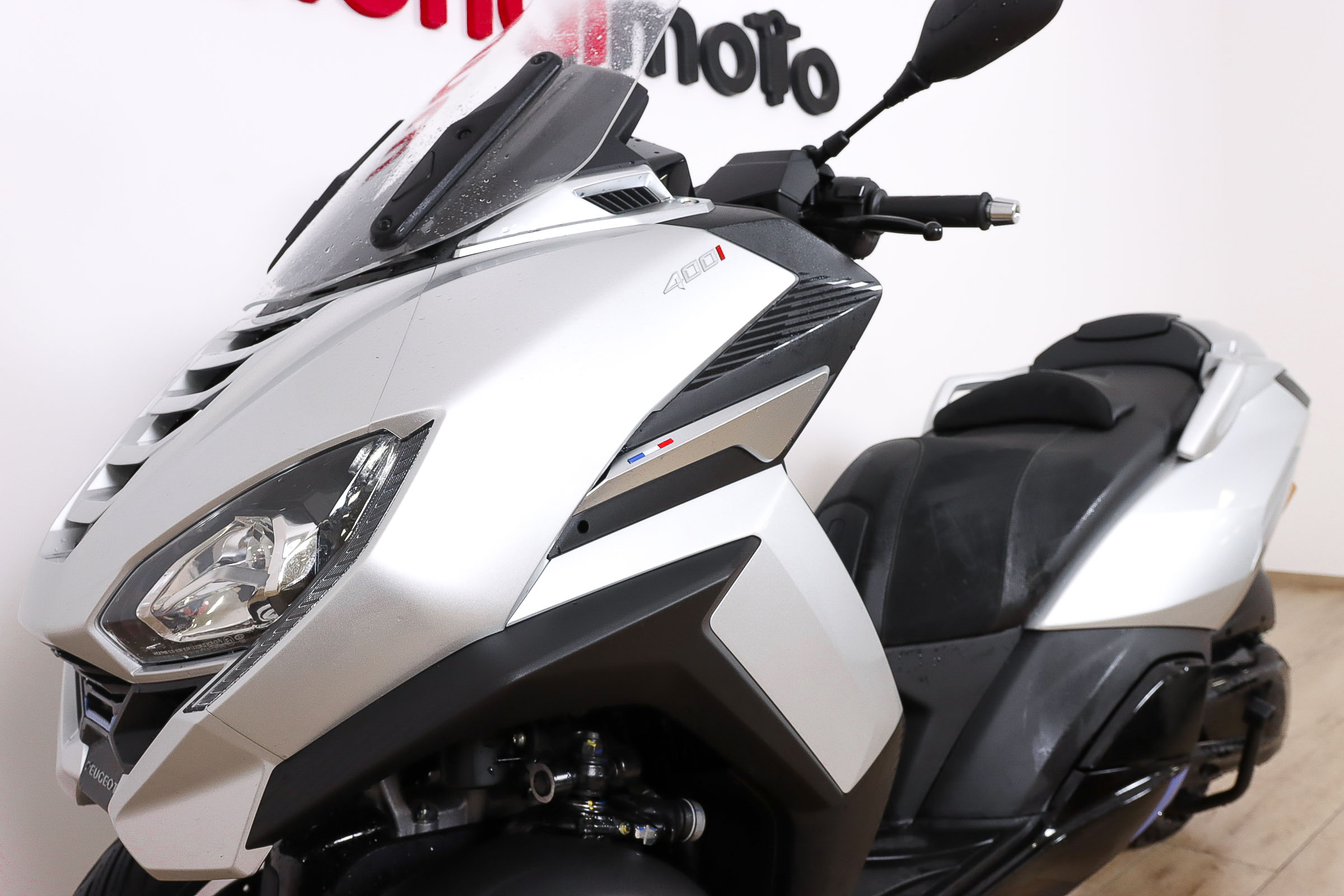 PEUGEOT Metropolis 400 Active promoPEUGEOT11 PEUGEOT Metropolis 400 Active promoPEUGEOT11