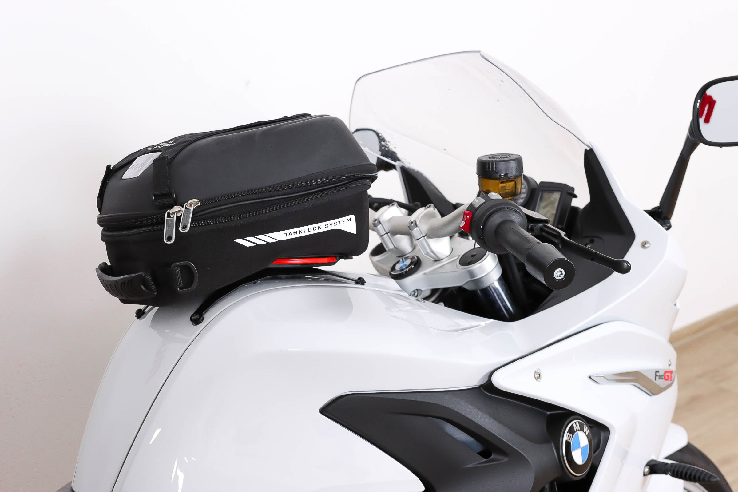 BMW F 800 GTBMW7 BMW F 800 GTBMW7
