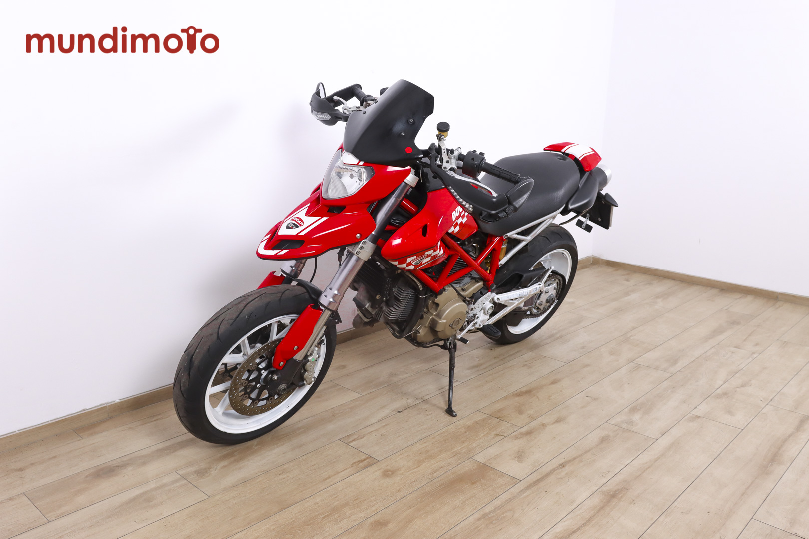 DUCATI HYPERMOTARD 1100DUCATI7 DUCATI HYPERMOTARD 1100DUCATI7