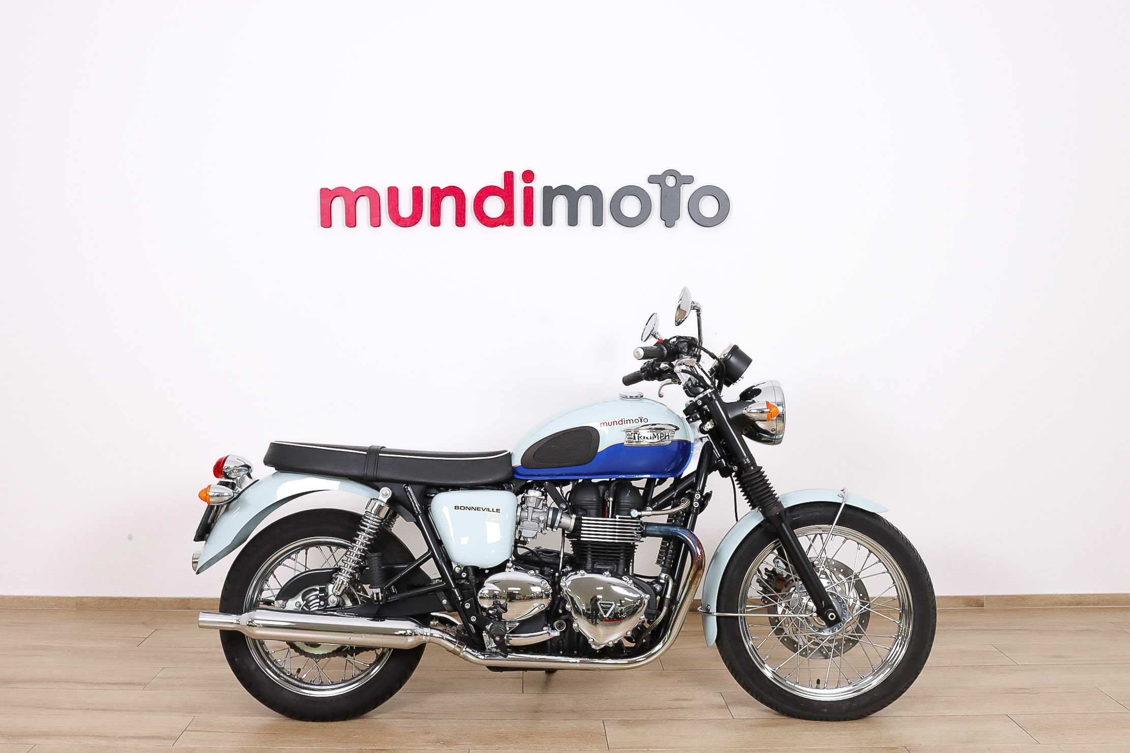 TRIUMPH BONNEVILLE T100TRIUMPH0 TRIUMPH BONNEVILLE T100TRIUMPH0
