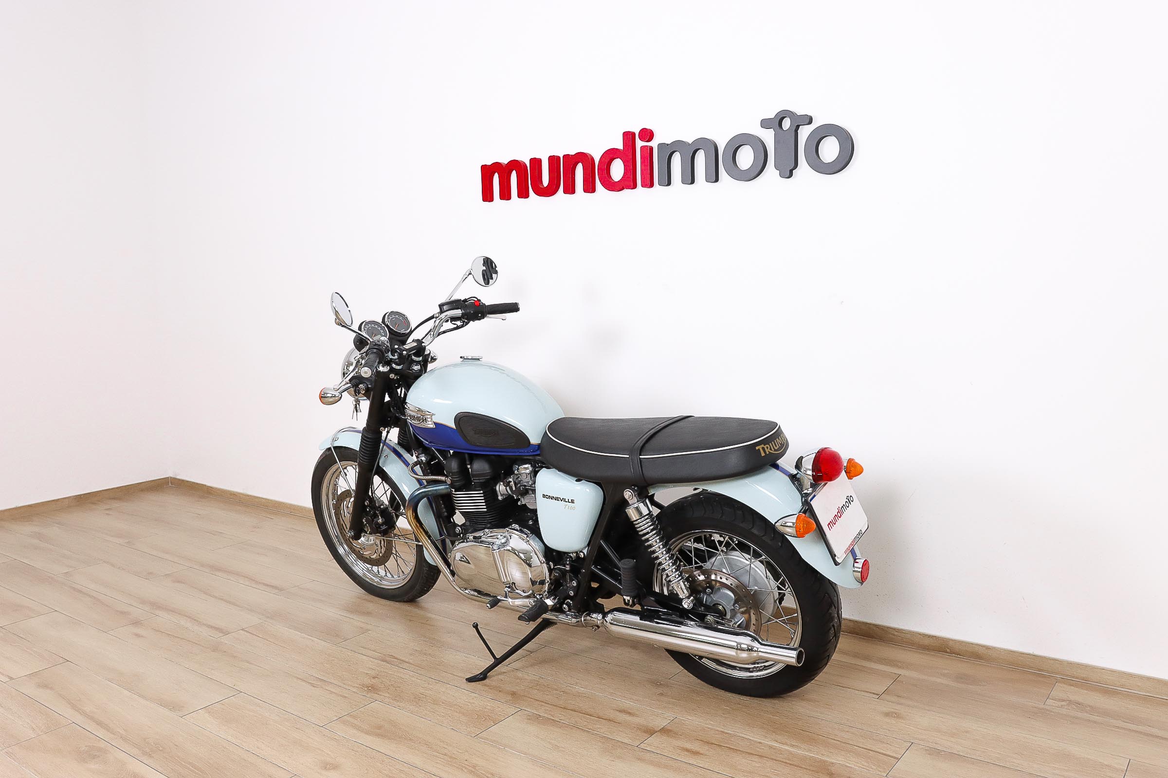 TRIUMPH BONNEVILLE T100TRIUMPH6 TRIUMPH BONNEVILLE T100TRIUMPH6