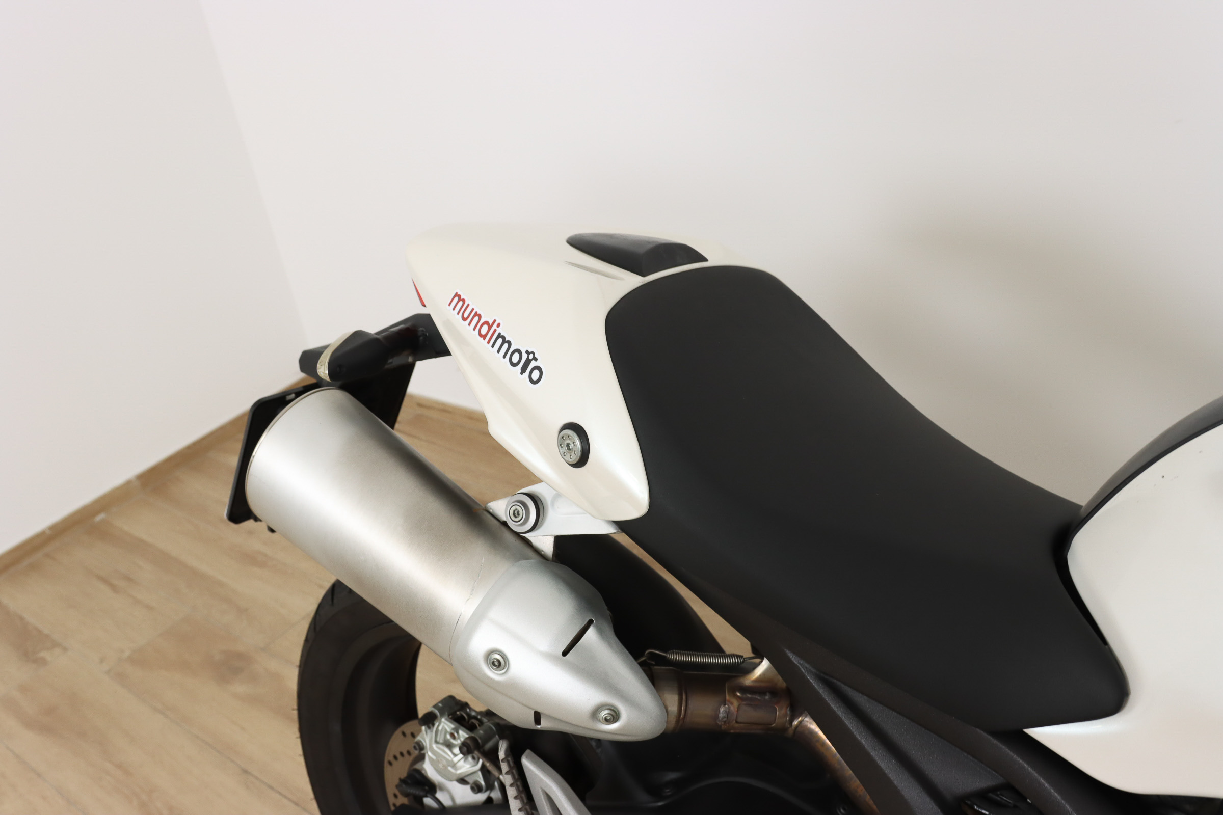 DUCATI MONSTER 696DUCATI6 DUCATI MONSTER 696DUCATI6