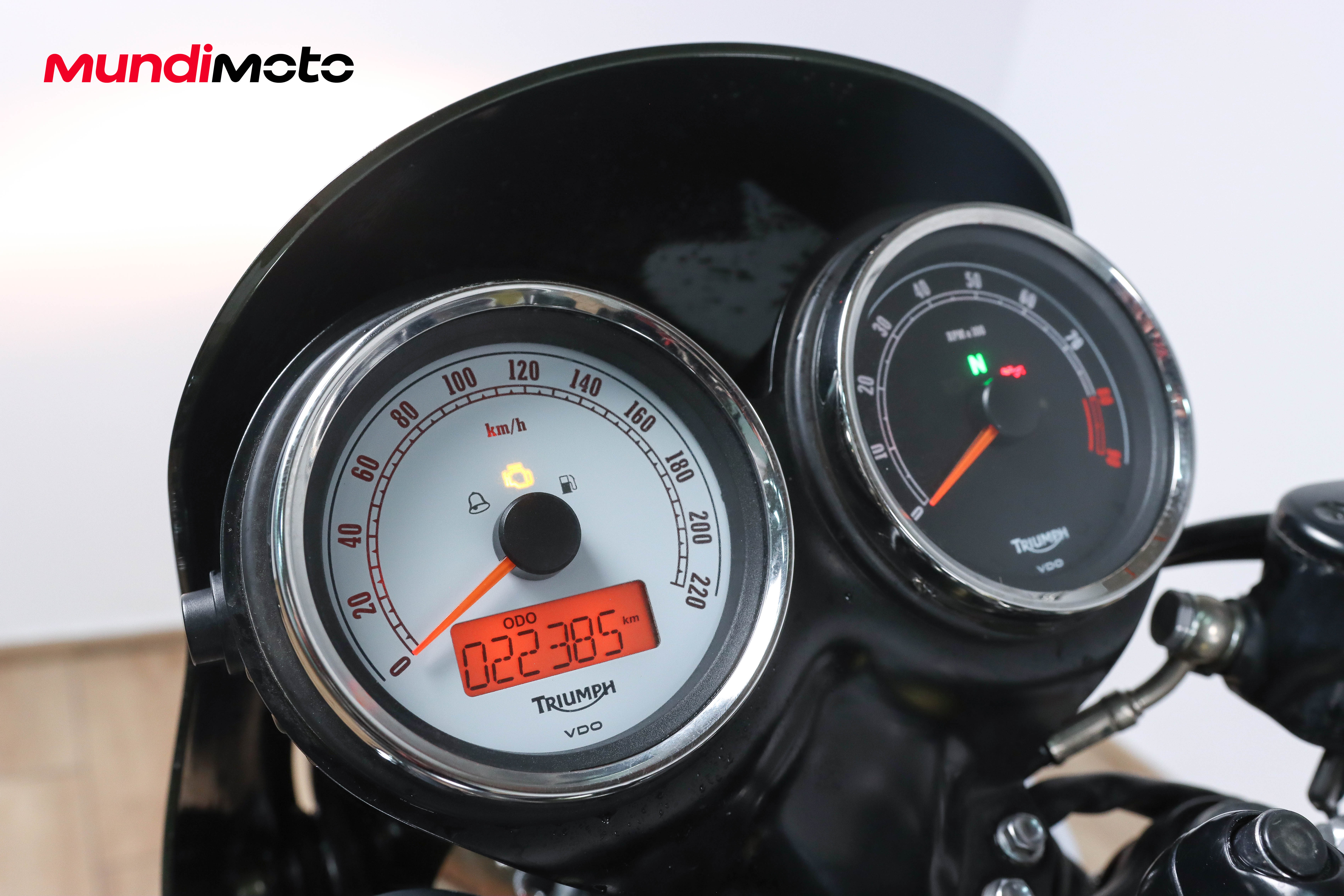 TRIUMPH Thruxton EFITRIUMPH10 TRIUMPH Thruxton EFITRIUMPH10