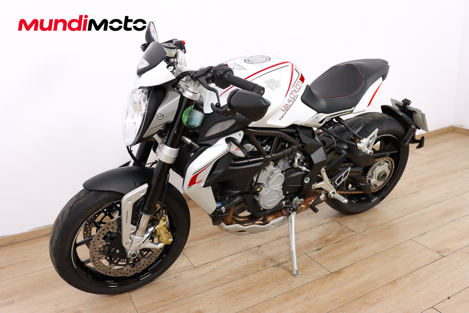 MV AGUSTA BRUTALE 800MV AGUSTA8 MV AGUSTA BRUTALE 800MV AGUSTA8