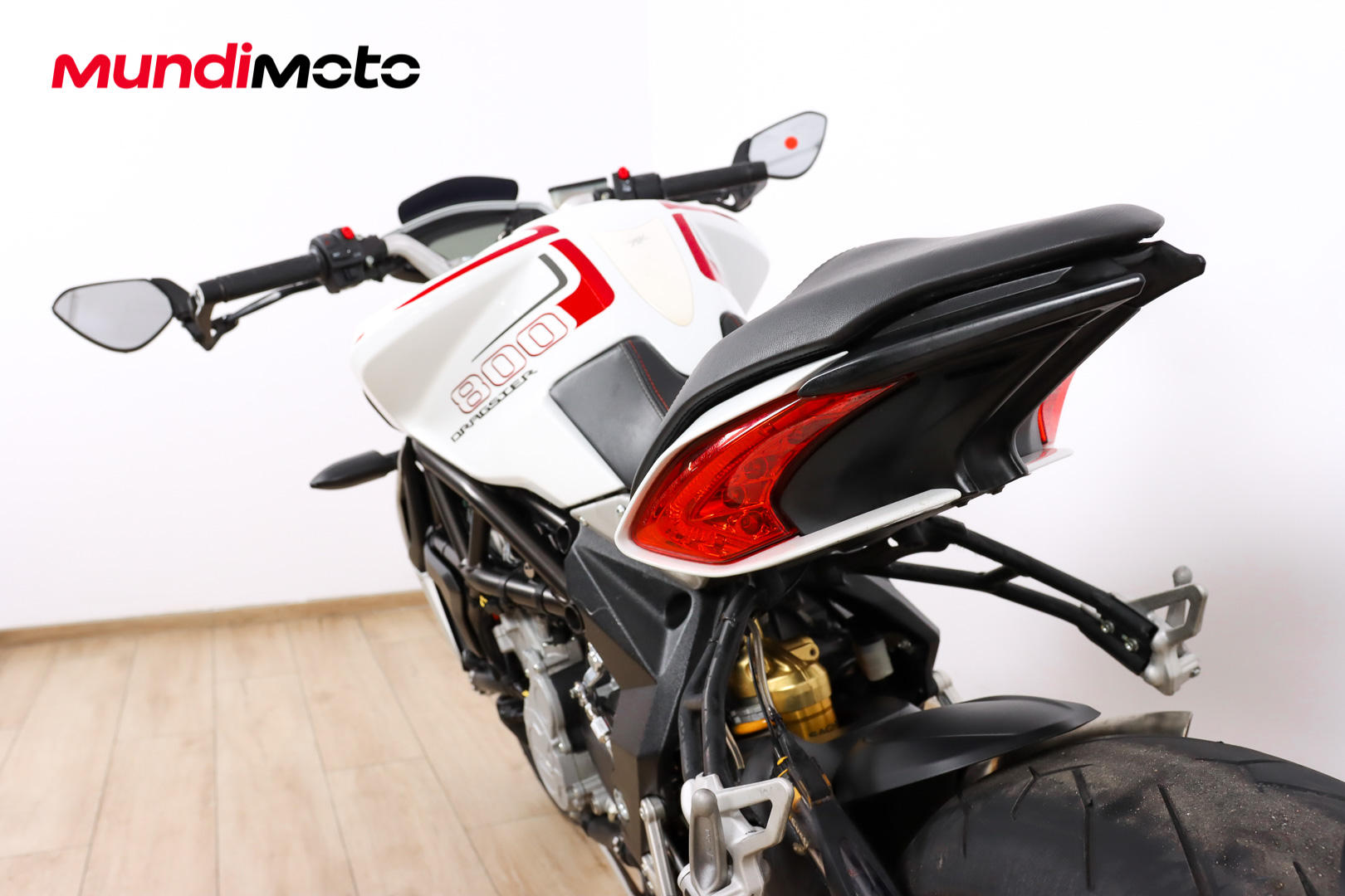 MV AGUSTA BRUTALE 800MV AGUSTA9 MV AGUSTA BRUTALE 800MV AGUSTA9