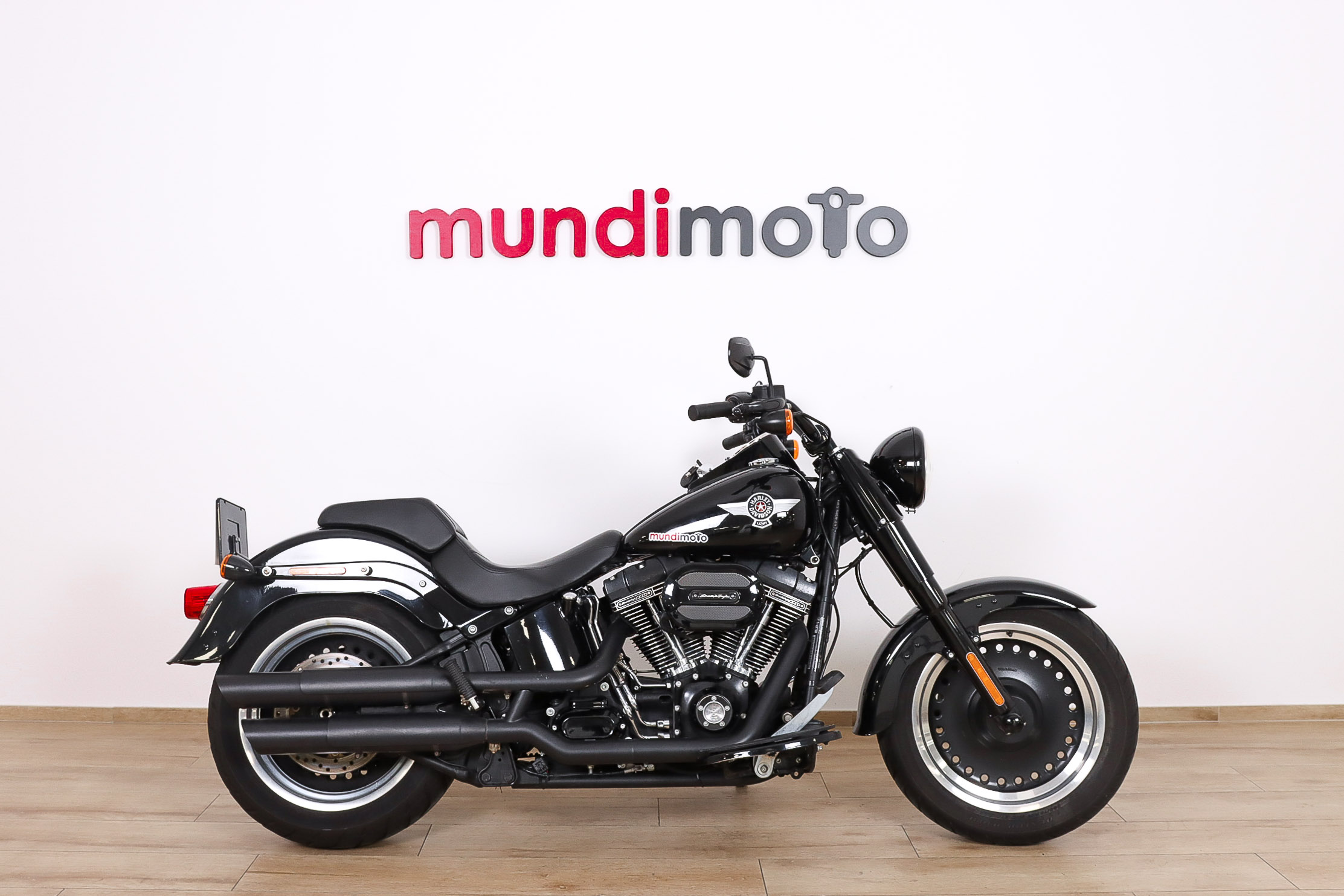 HARLEY DAVIDSON Softail Fat Boy SHARLEY DAVIDSON0 HARLEY DAVIDSON Softail Fat Boy SHARLEY DAVIDSON0