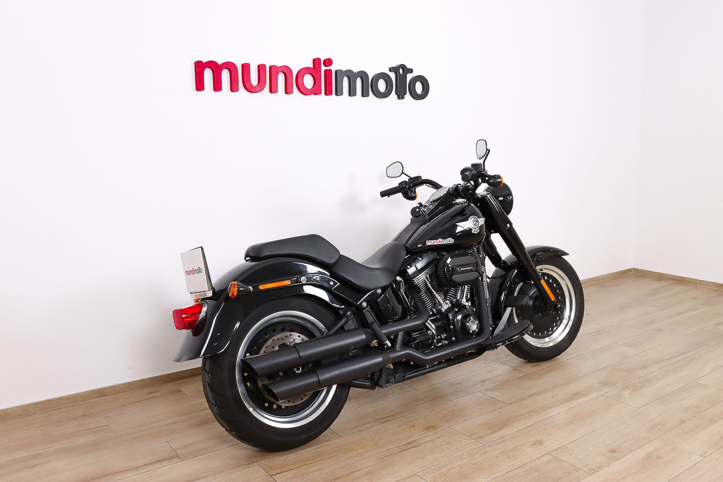 HARLEY DAVIDSON Softail Fat Boy SHARLEY DAVIDSON2 HARLEY DAVIDSON Softail Fat Boy SHARLEY DAVIDSON2