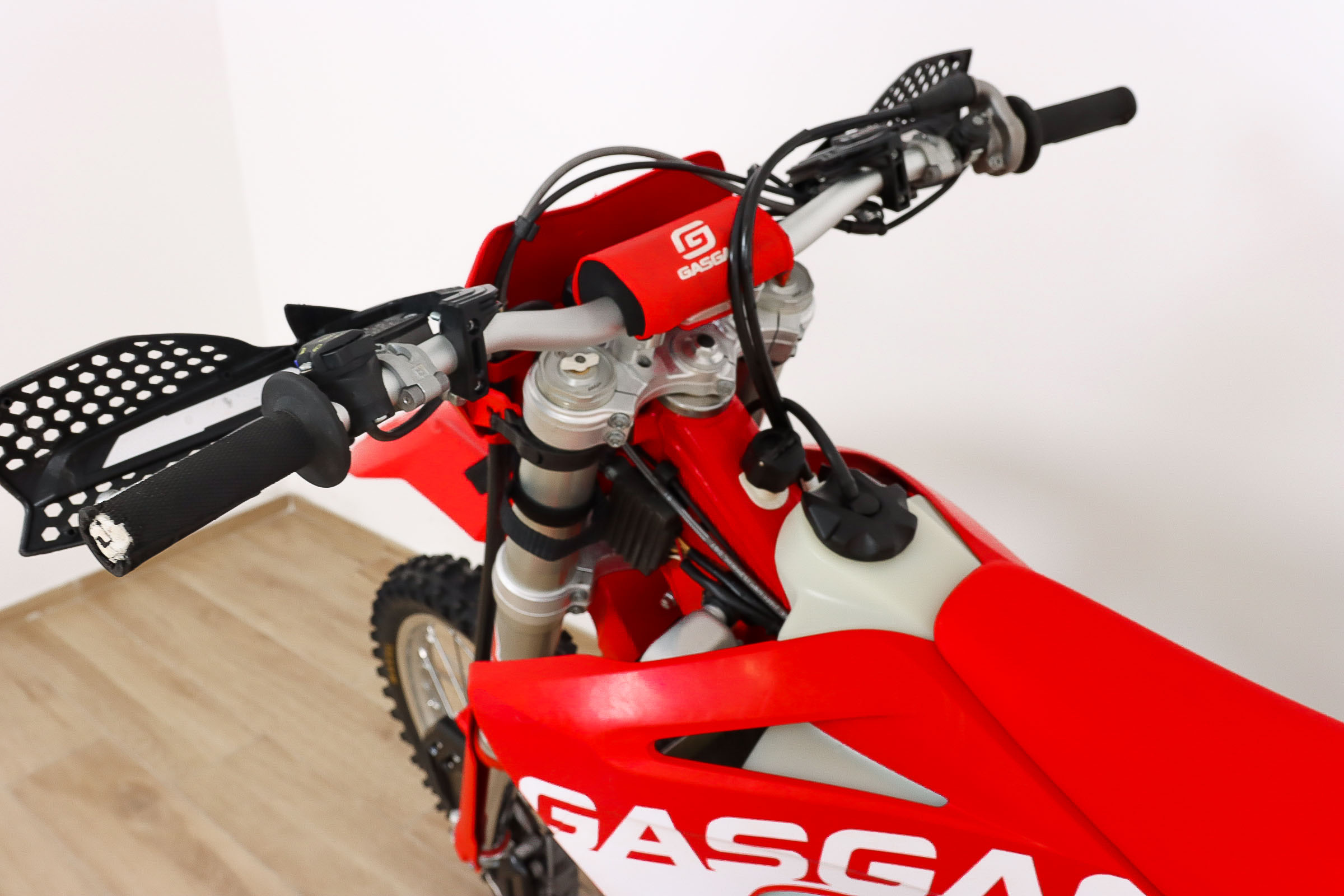 GAS GAS EC 300 promoGAS GAS13 GAS GAS EC 300 promoGAS GAS13
