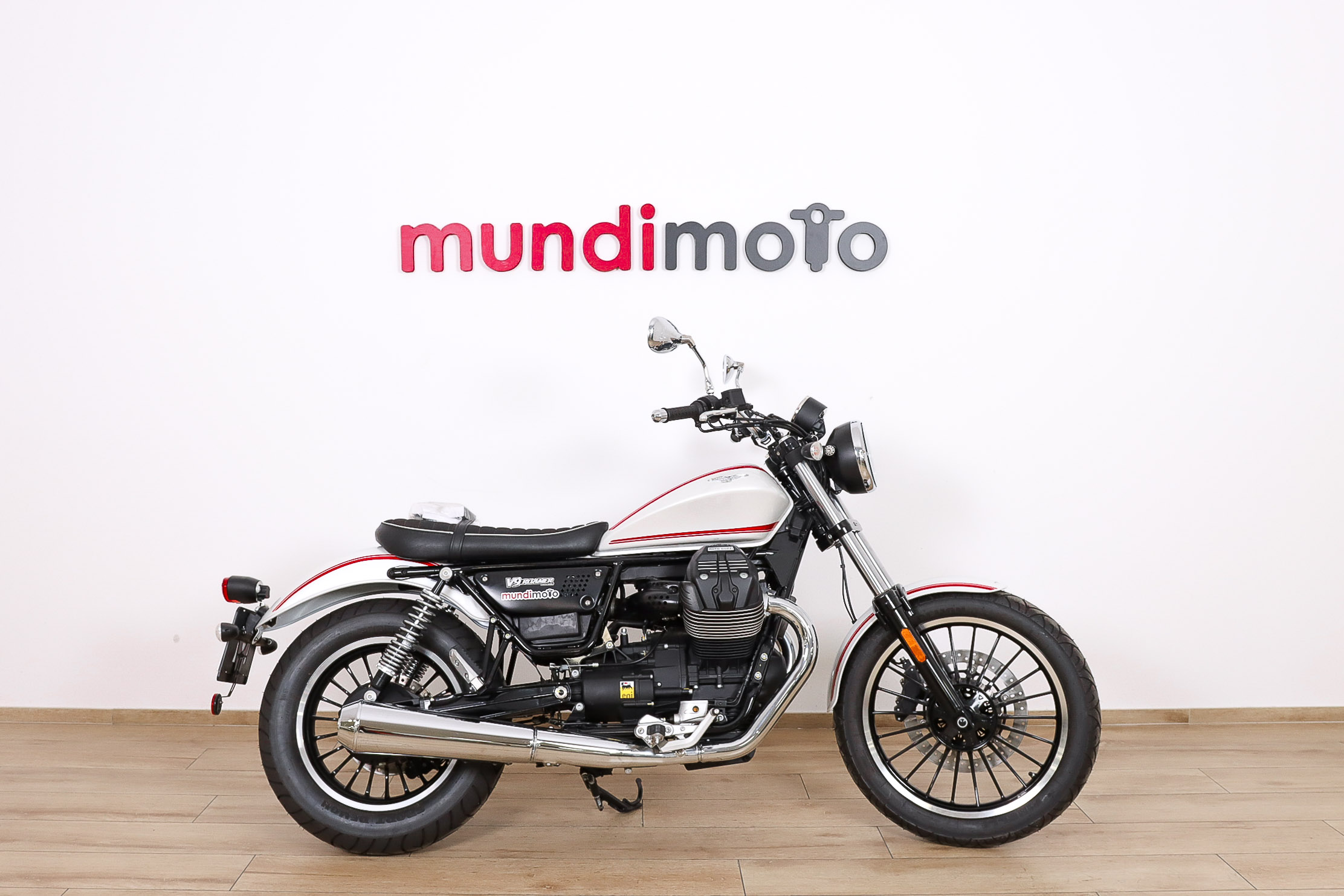 MOTO GUZZI V9 RoamerMOTO GUZZI0 MOTO GUZZI V9 RoamerMOTO GUZZI0