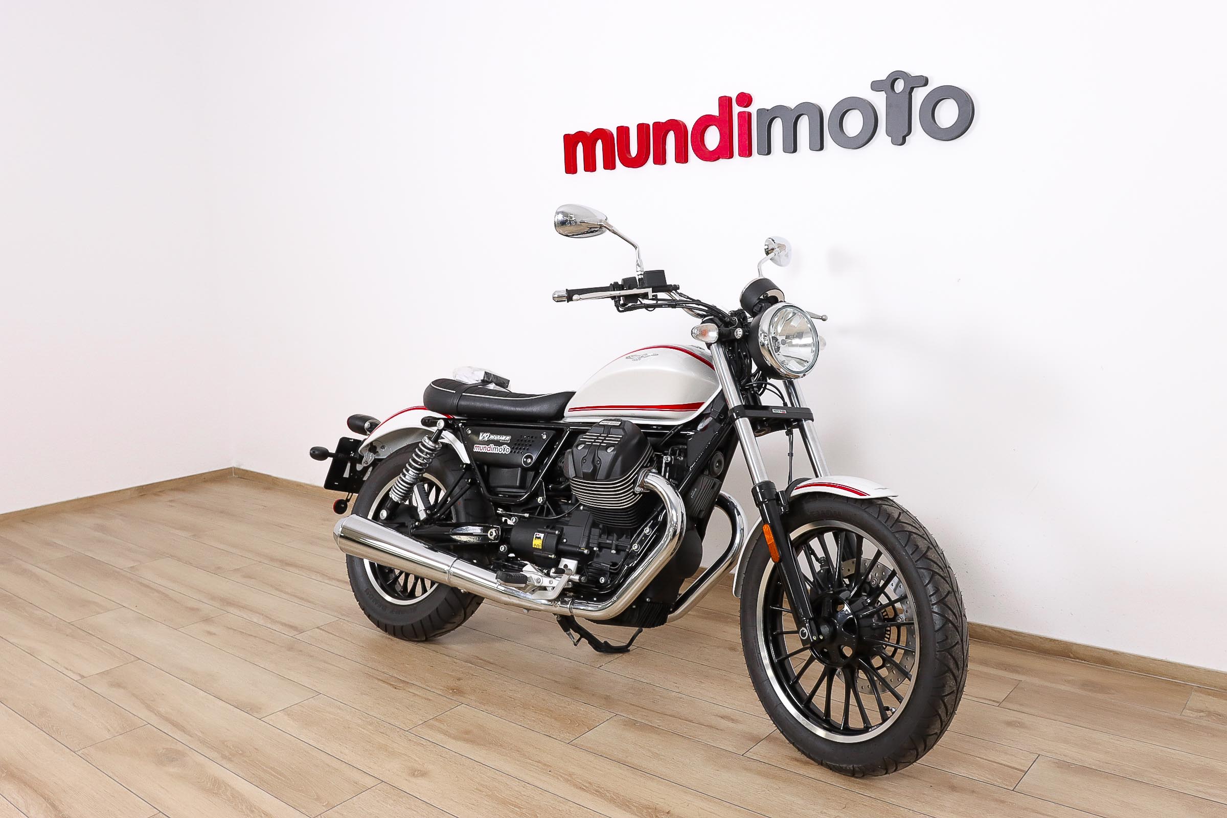 MOTO GUZZI V9 RoamerMOTO GUZZI1 MOTO GUZZI V9 RoamerMOTO GUZZI1