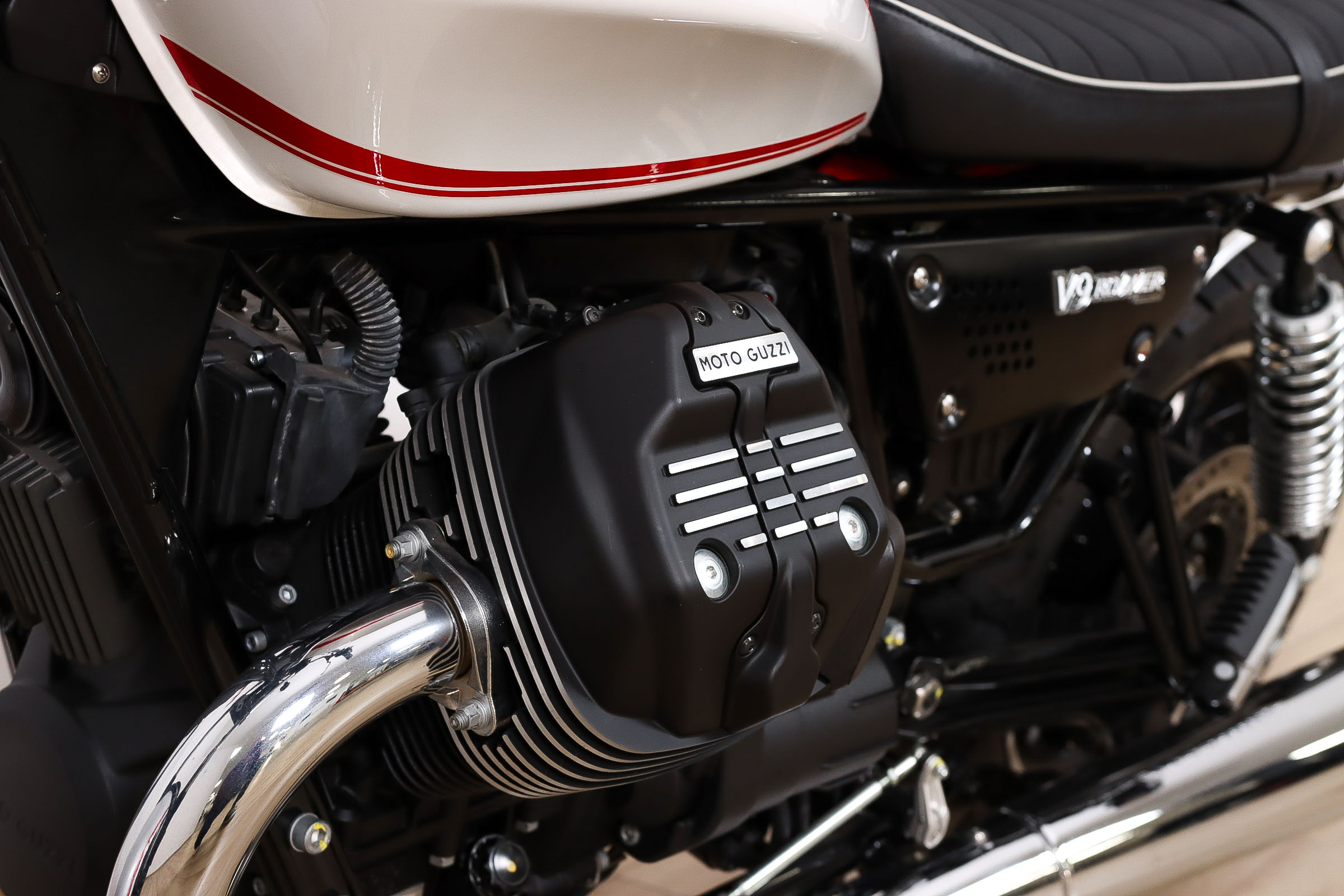 MOTO GUZZI V9 RoamerMOTO GUZZI14 MOTO GUZZI V9 RoamerMOTO GUZZI14