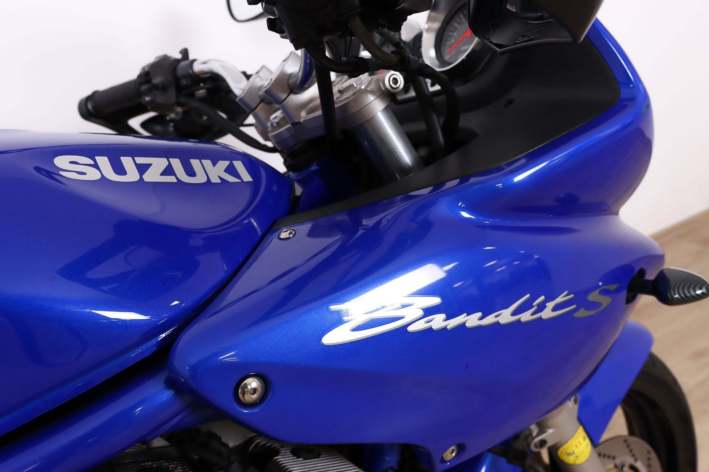 SUZUKI Bandit 650 S promoSUZUKI5 SUZUKI Bandit 650 S promoSUZUKI5
