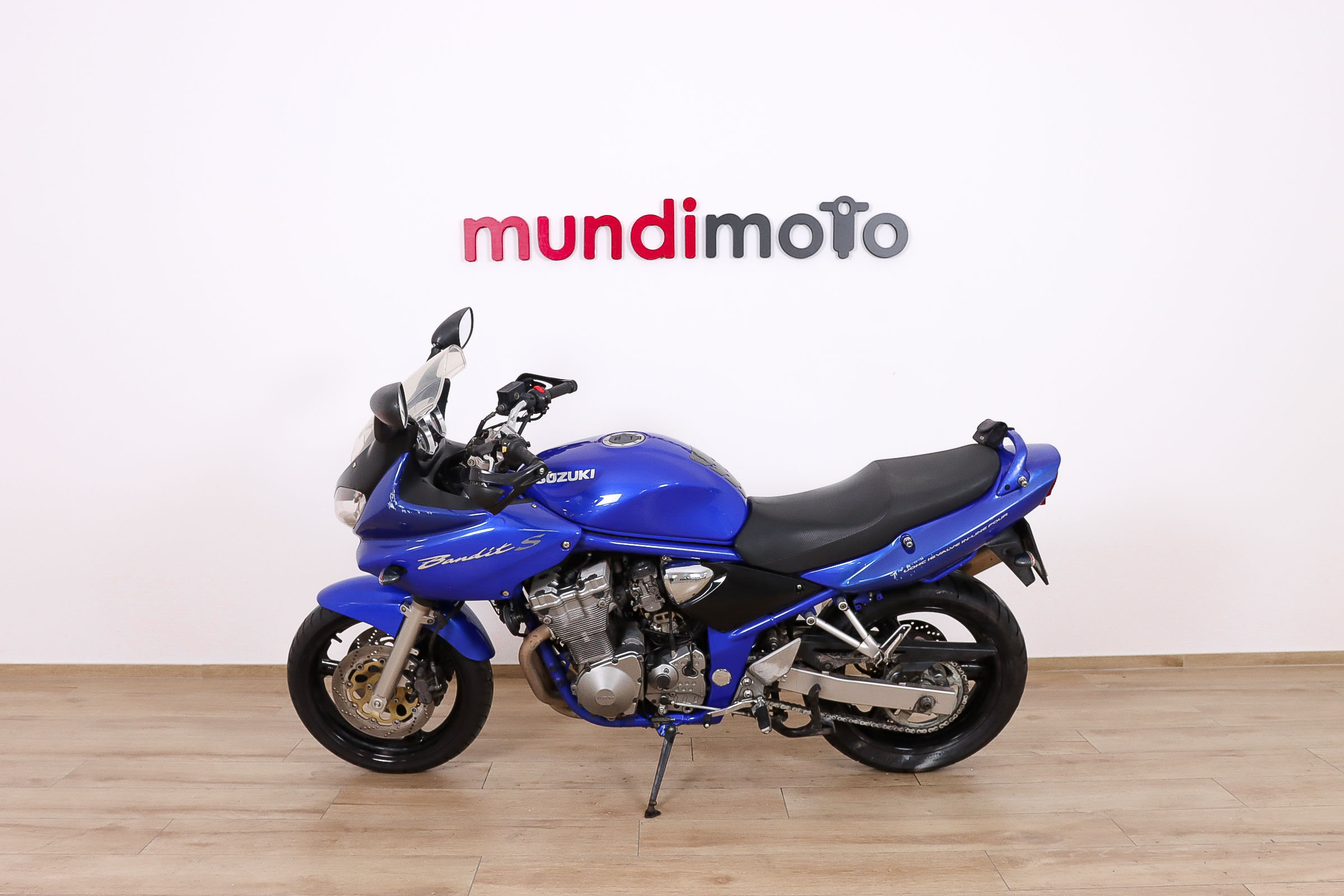 SUZUKI Bandit 650 S promoSUZUKI6 SUZUKI Bandit 650 S promoSUZUKI6
