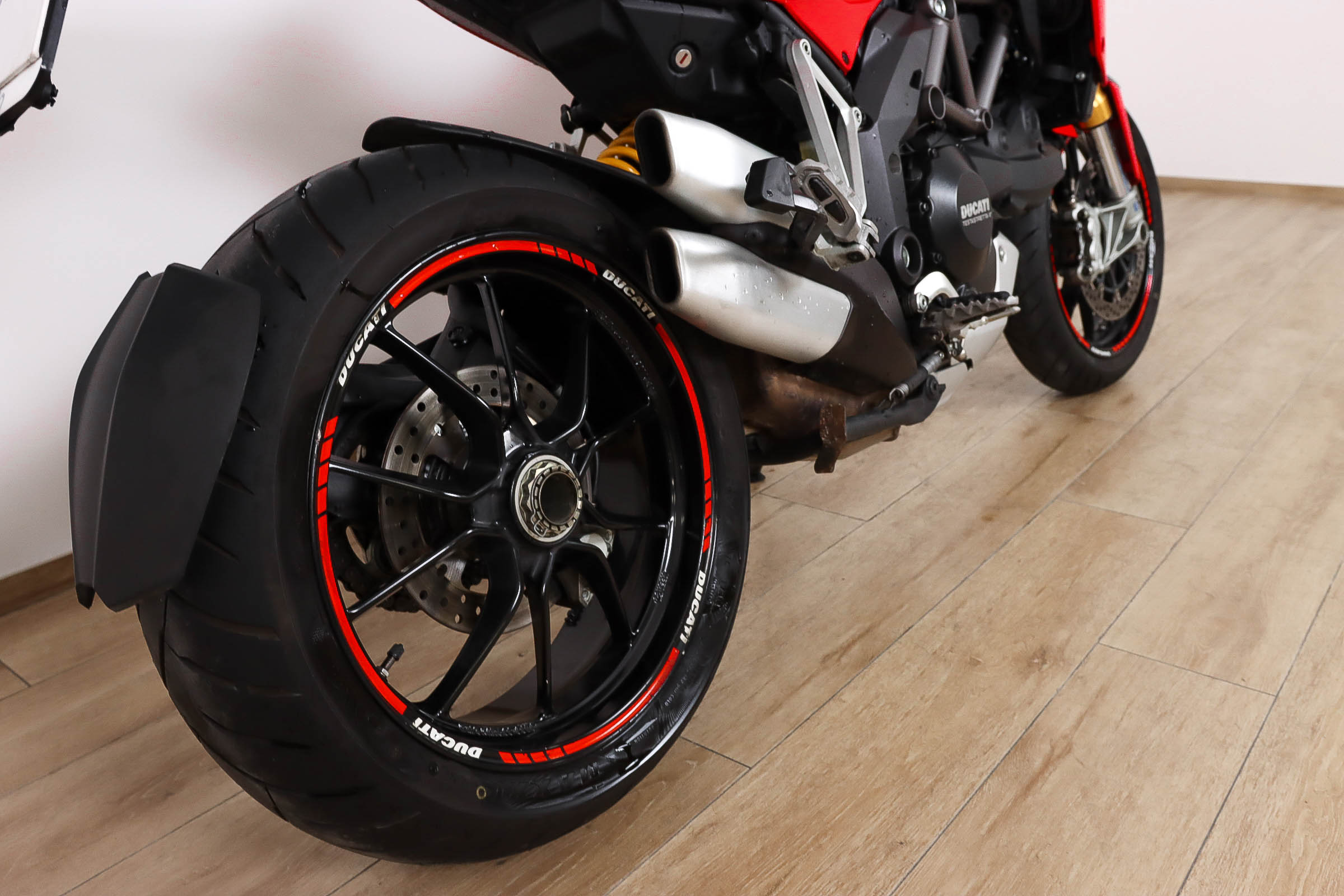 DUCATI MULTISTRADA 1200 S TouringDUCATI4 DUCATI MULTISTRADA 1200 S TouringDUCATI4