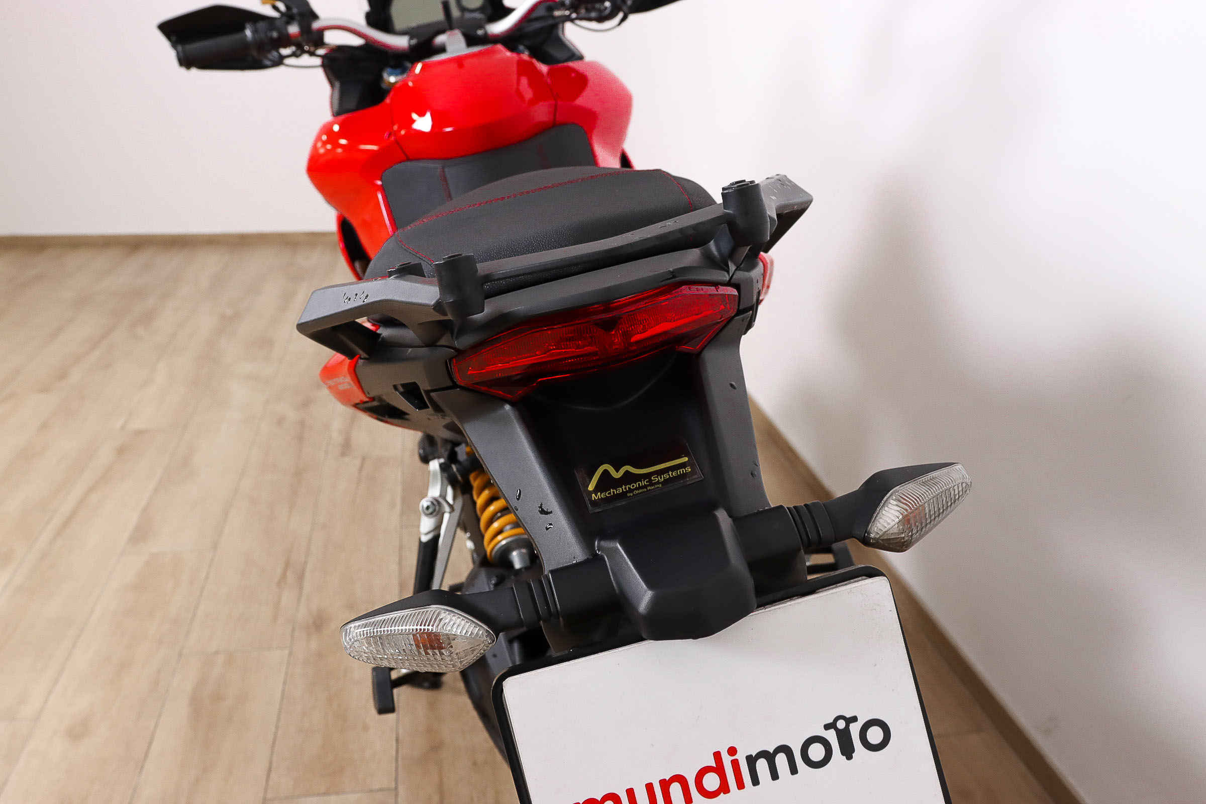 DUCATI MULTISTRADA 1200 S TouringDUCATI9 DUCATI MULTISTRADA 1200 S TouringDUCATI9