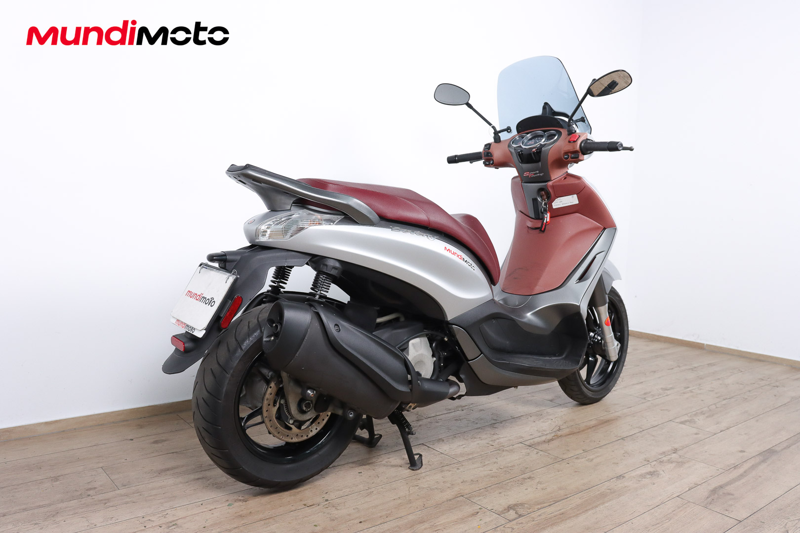 PIAGGIO Beverly Sport Touring 350 iePIAGGIO2 PIAGGIO Beverly Sport Touring 350 iePIAGGIO2